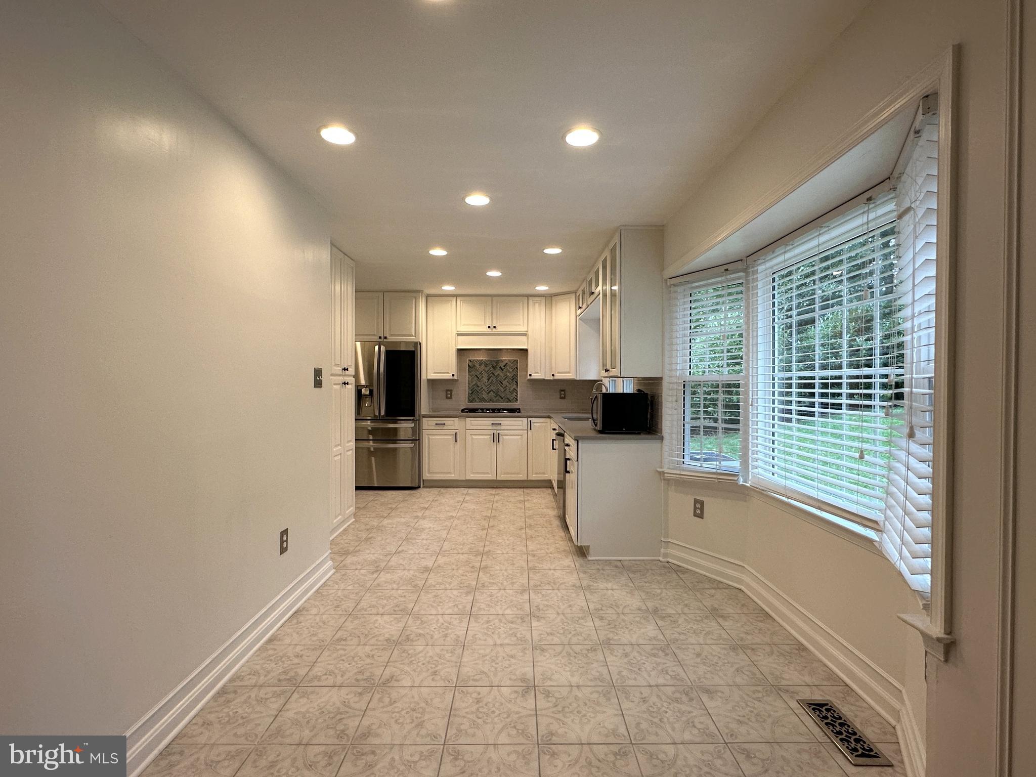 BURKE CENTRE - Residential Lease