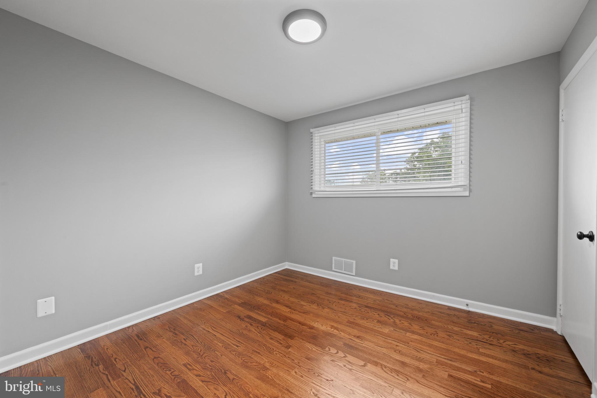 SHIRLEY HILLS - Residential Lease