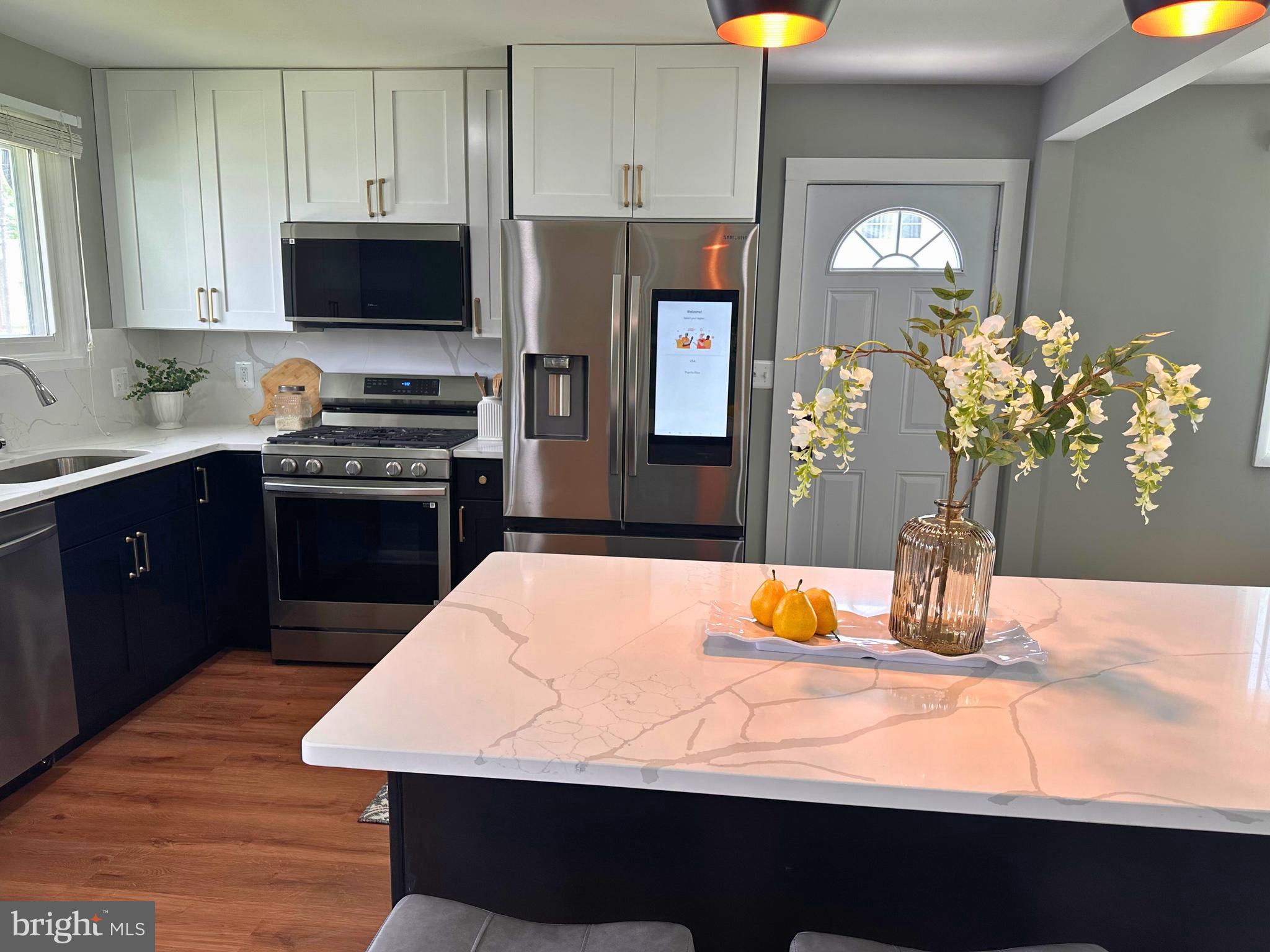 SHIRLEY HILLS - Residential Lease