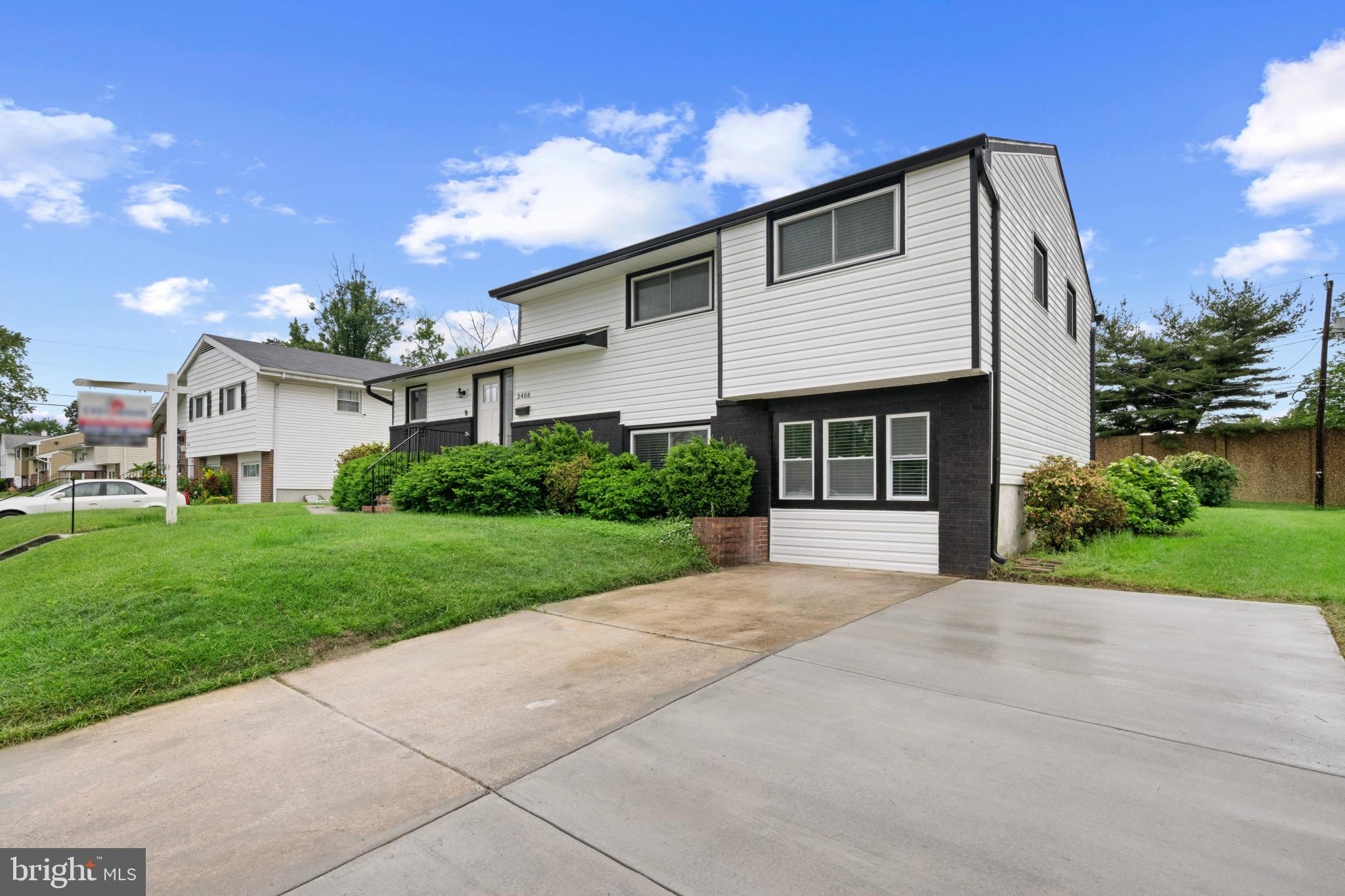 SHIRLEY HILLS - Residential Lease