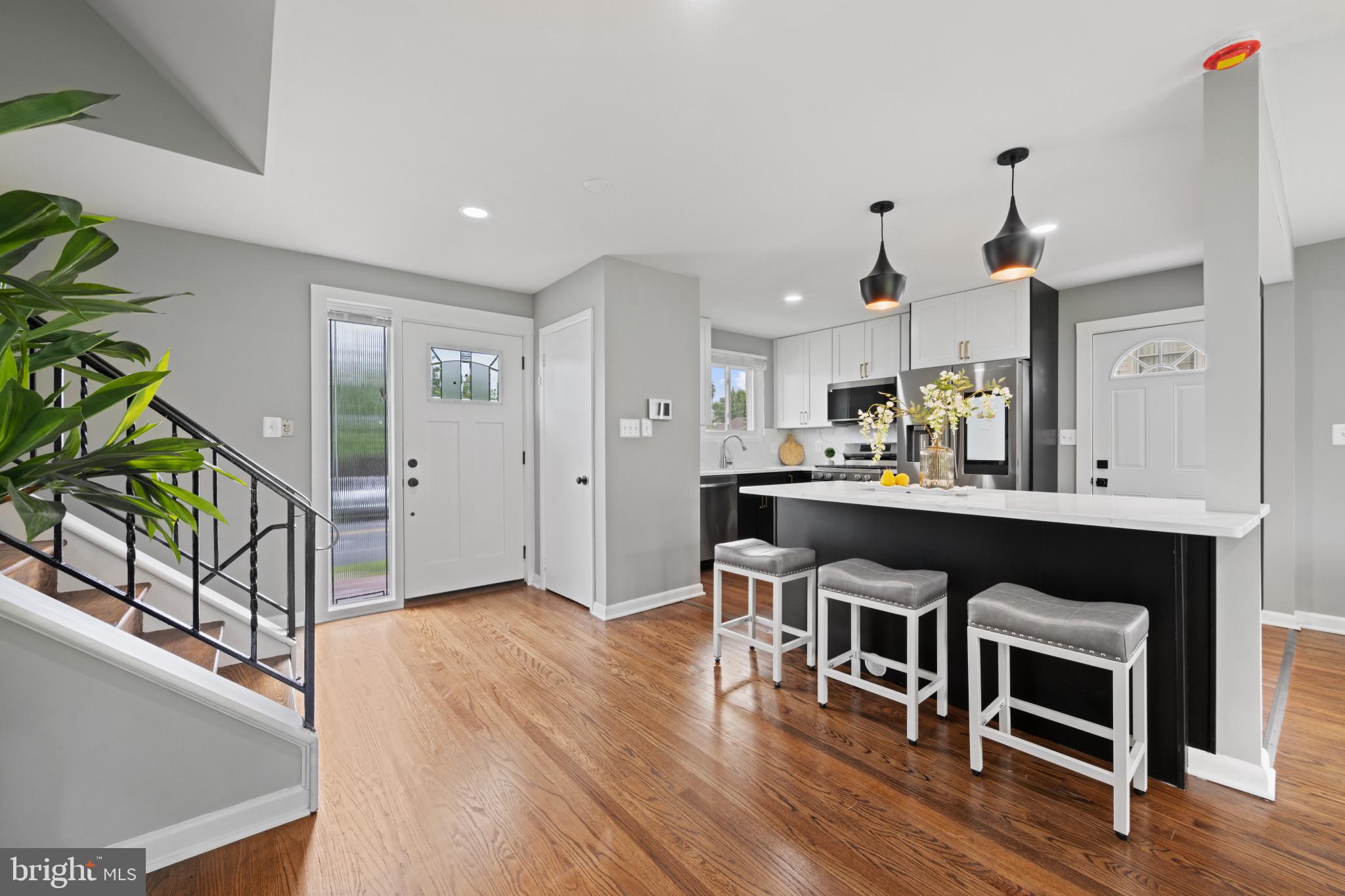 SHIRLEY HILLS - Residential Lease