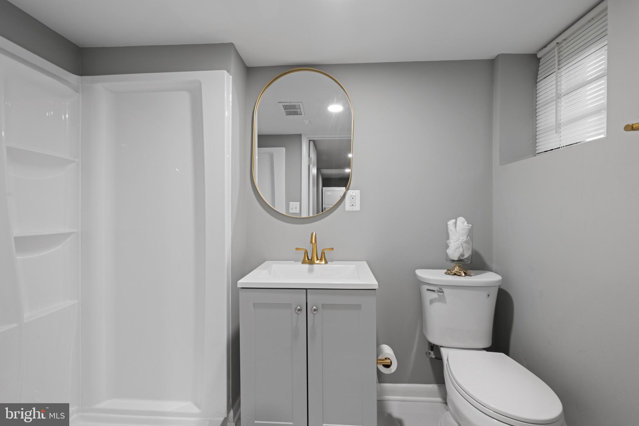 SHIRLEY HILLS - Residential Lease