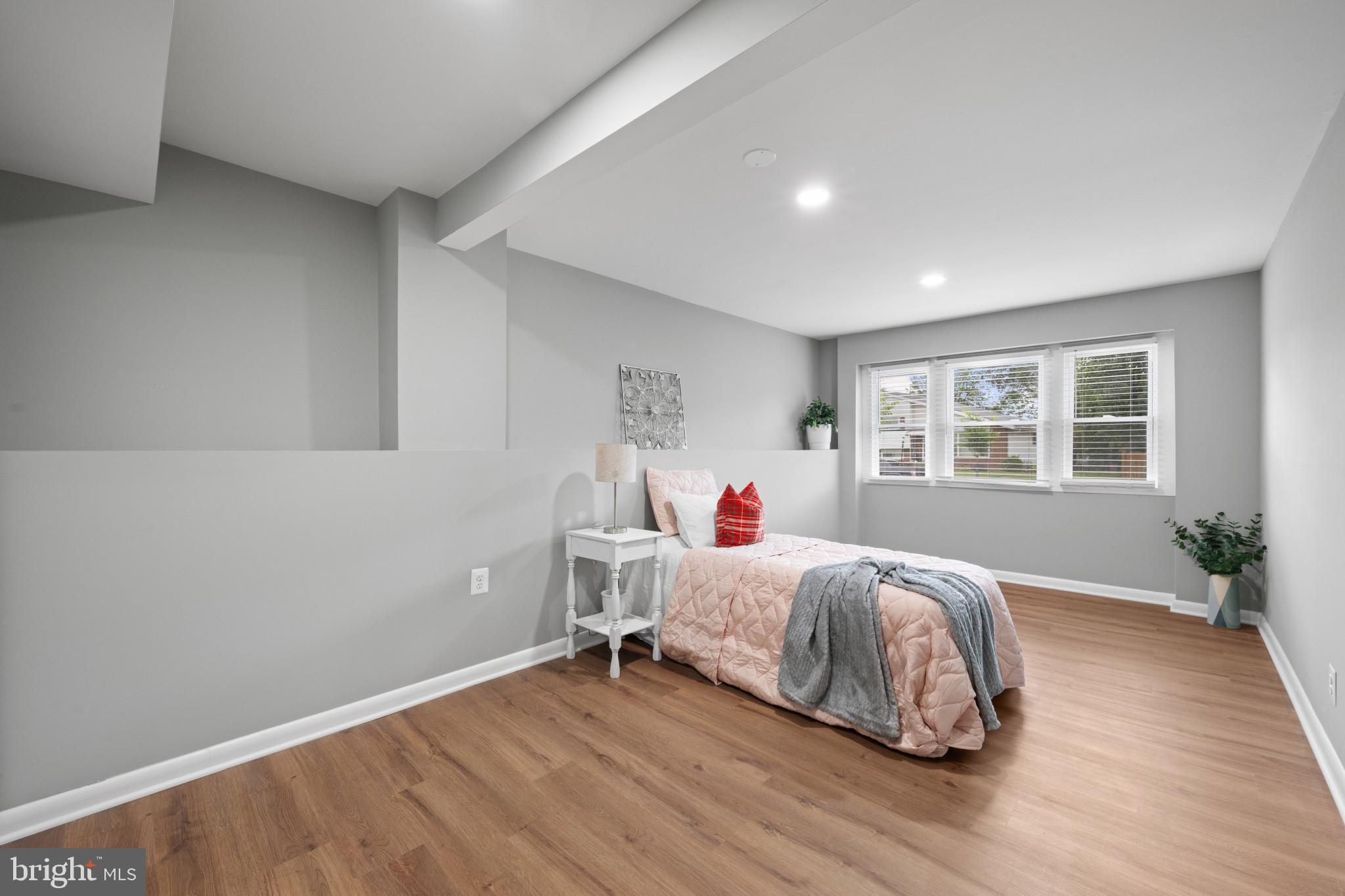 SHIRLEY HILLS - Residential Lease