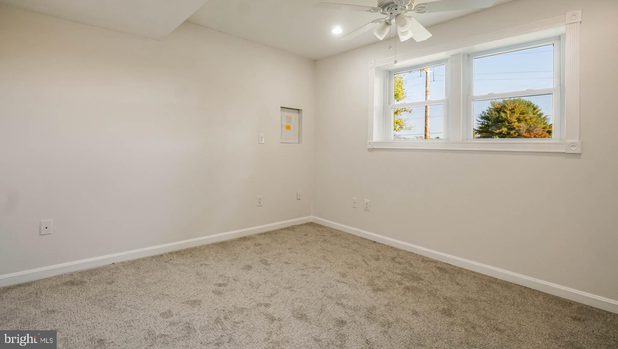 MILLS FARM - Residential