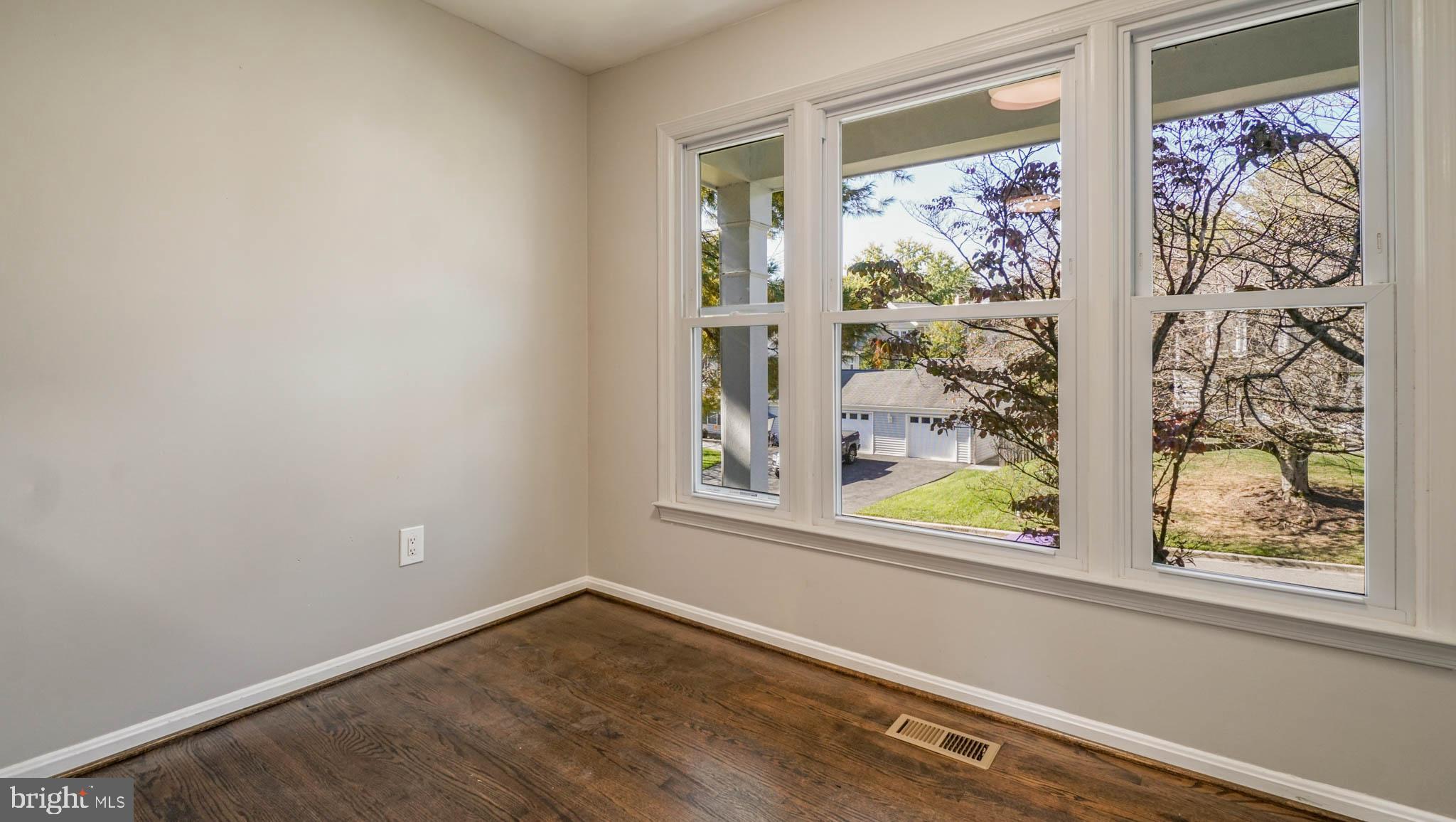 MILLS FARM - Residential