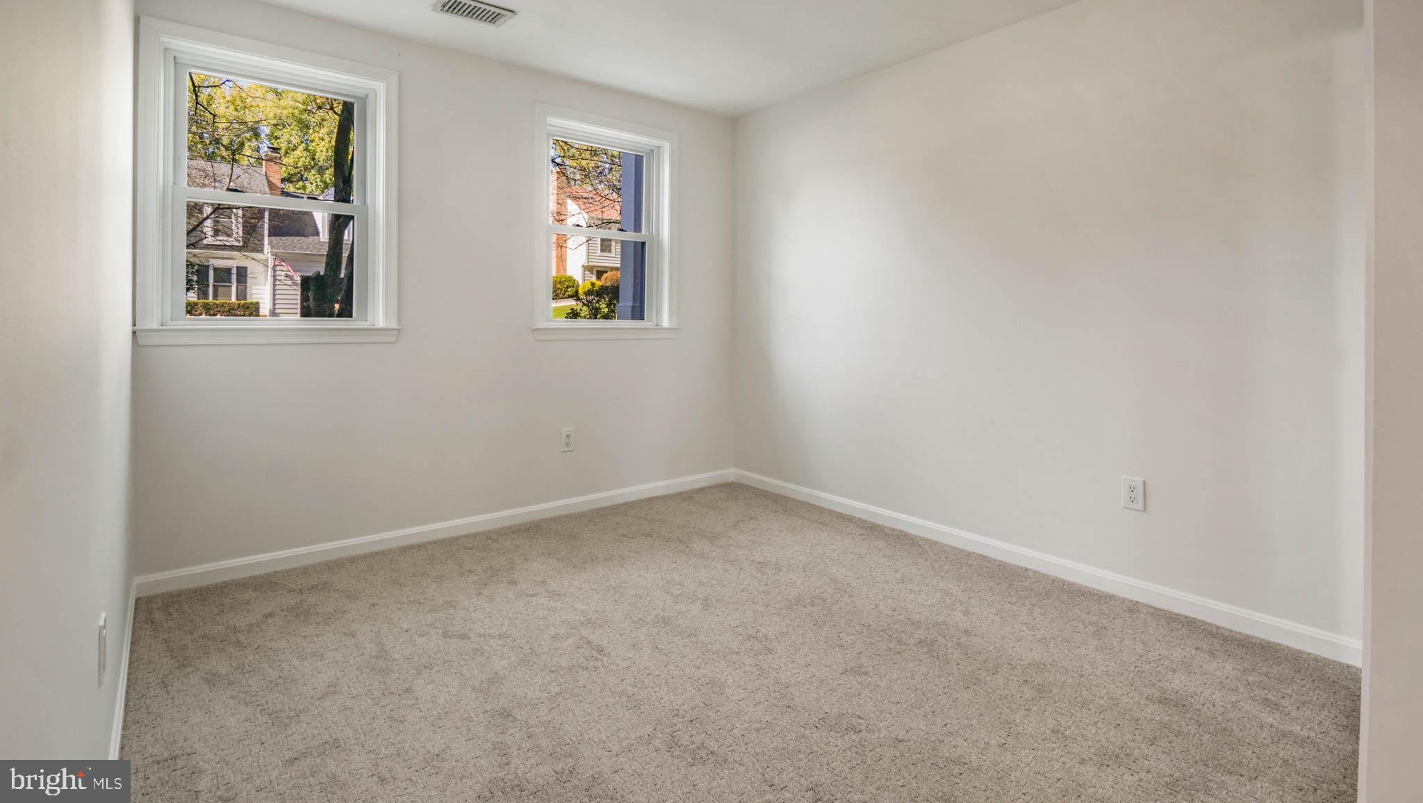 MILLS FARM - Residential