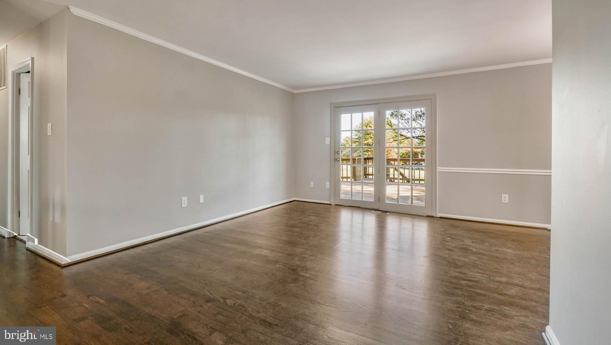 MILLS FARM - Residential