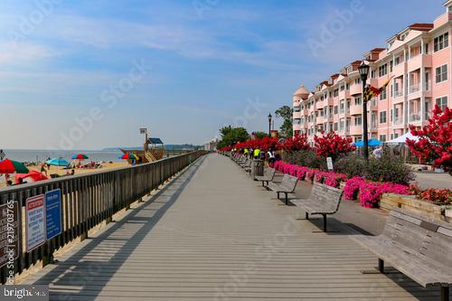 ARBOR GREENE - Residential