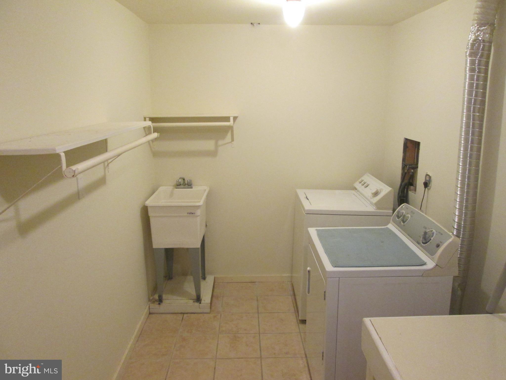 ARBOR GREENE - Residential