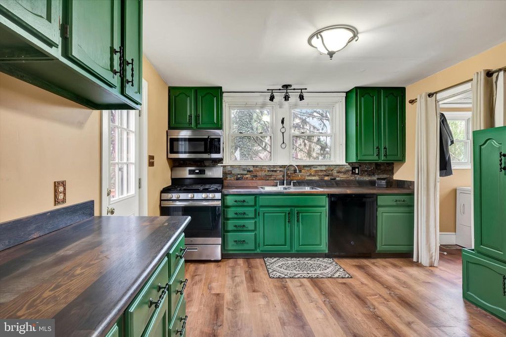 Photo of 803 Pughtown Road, SPRING CITY, PA 19475 (MLS # PACT2121494)