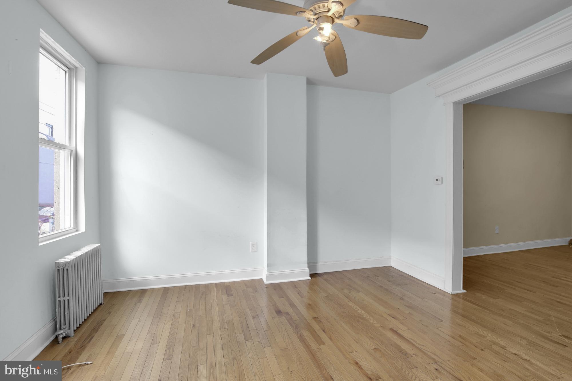 DICKENS SQ - Residential Lease