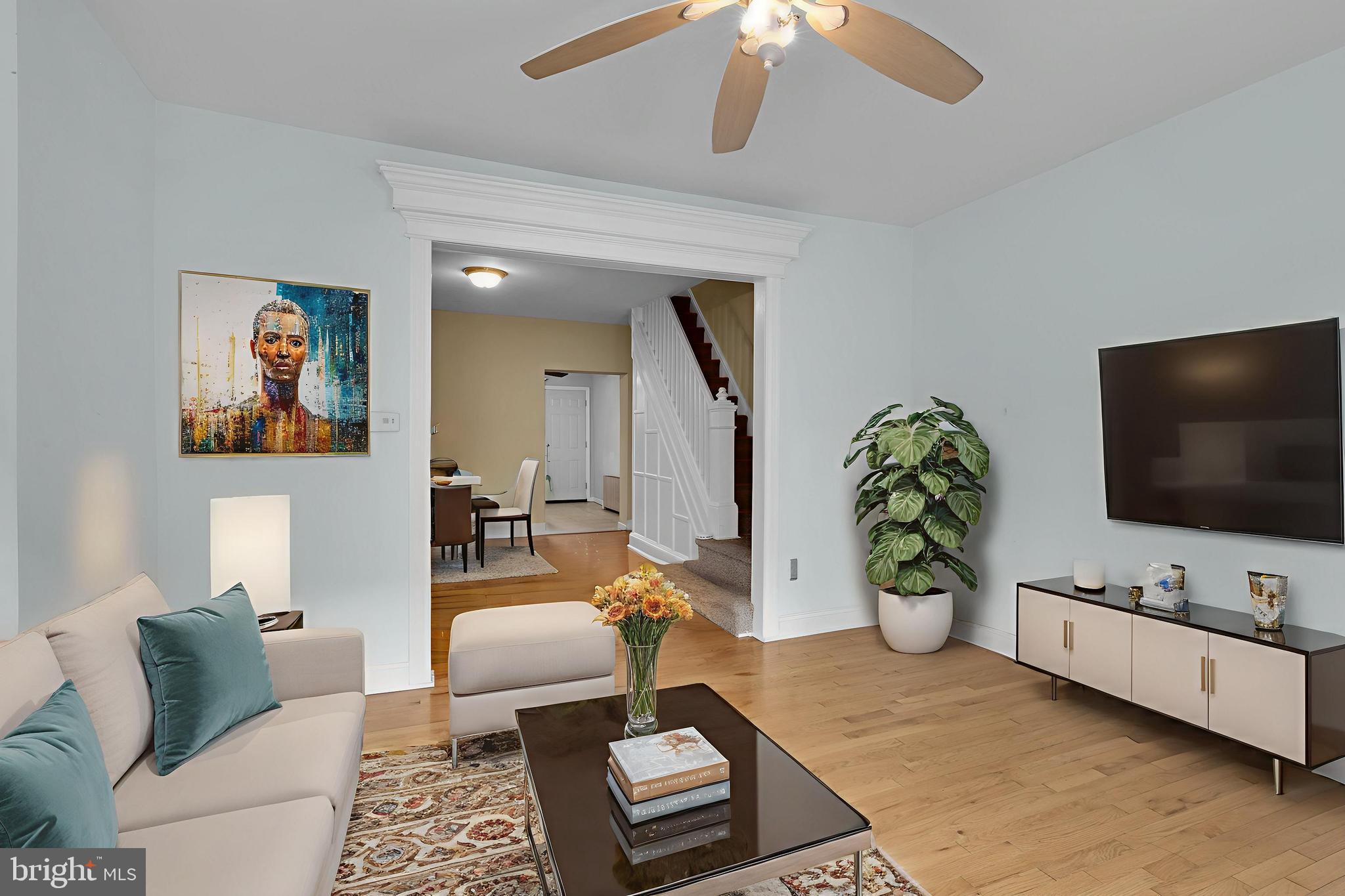 DICKENS SQ - Residential Lease