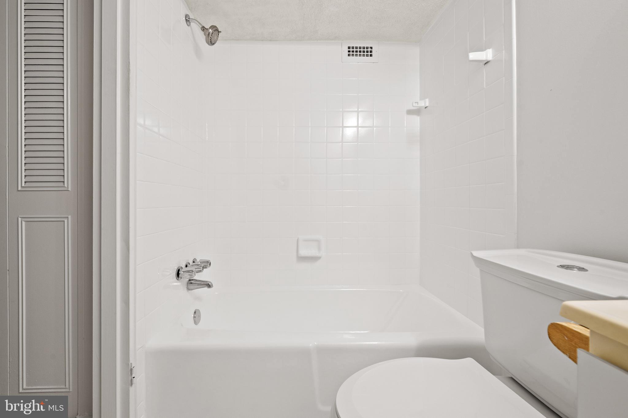 THE CARLTON - Residential