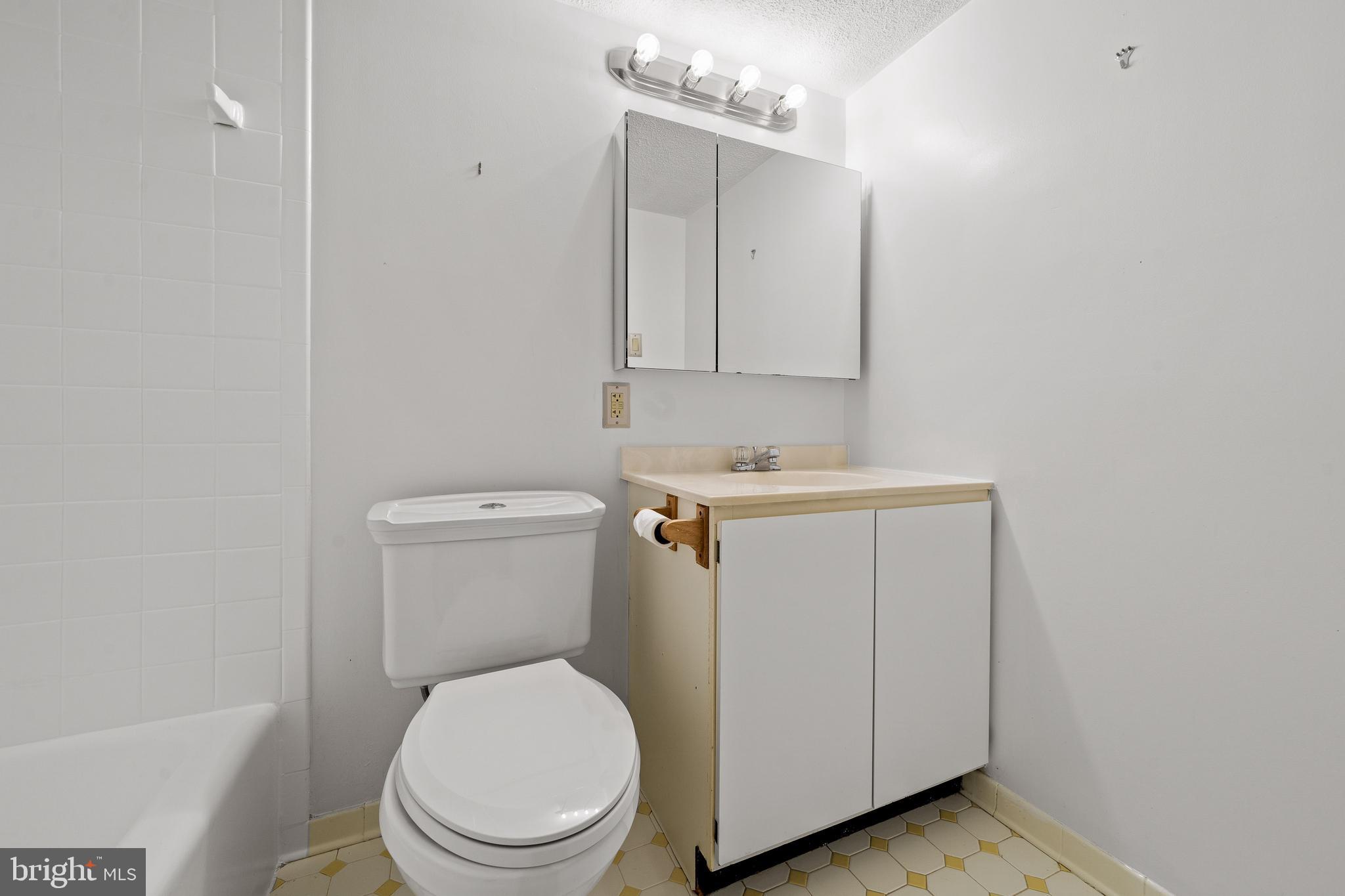 THE CARLTON - Residential