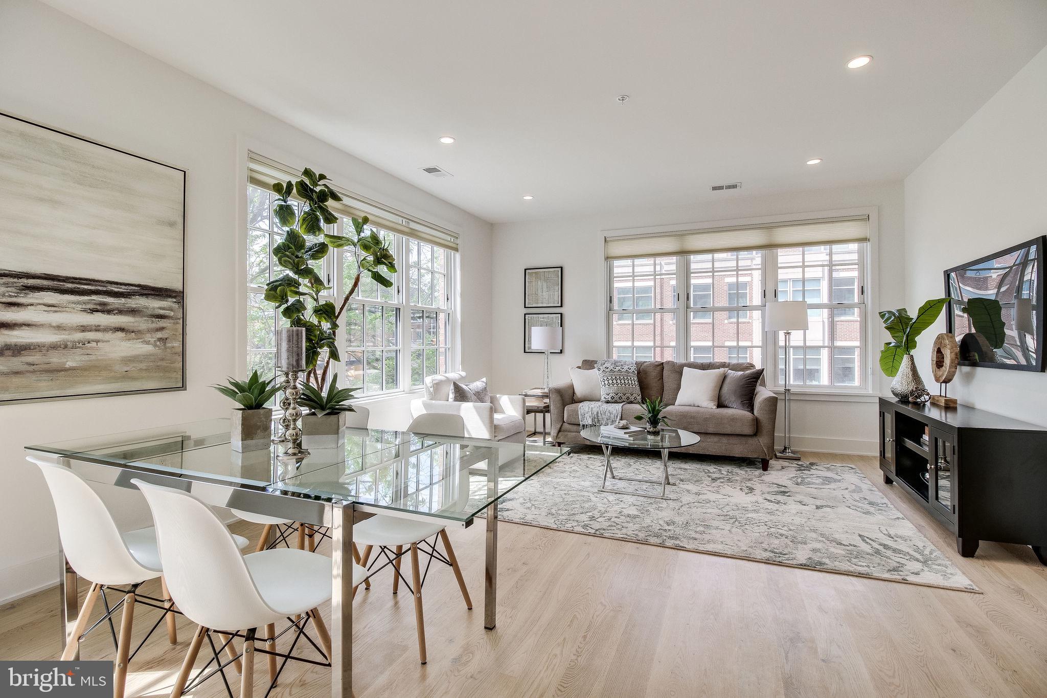 BOTTLING HOUSE - Residential Lease