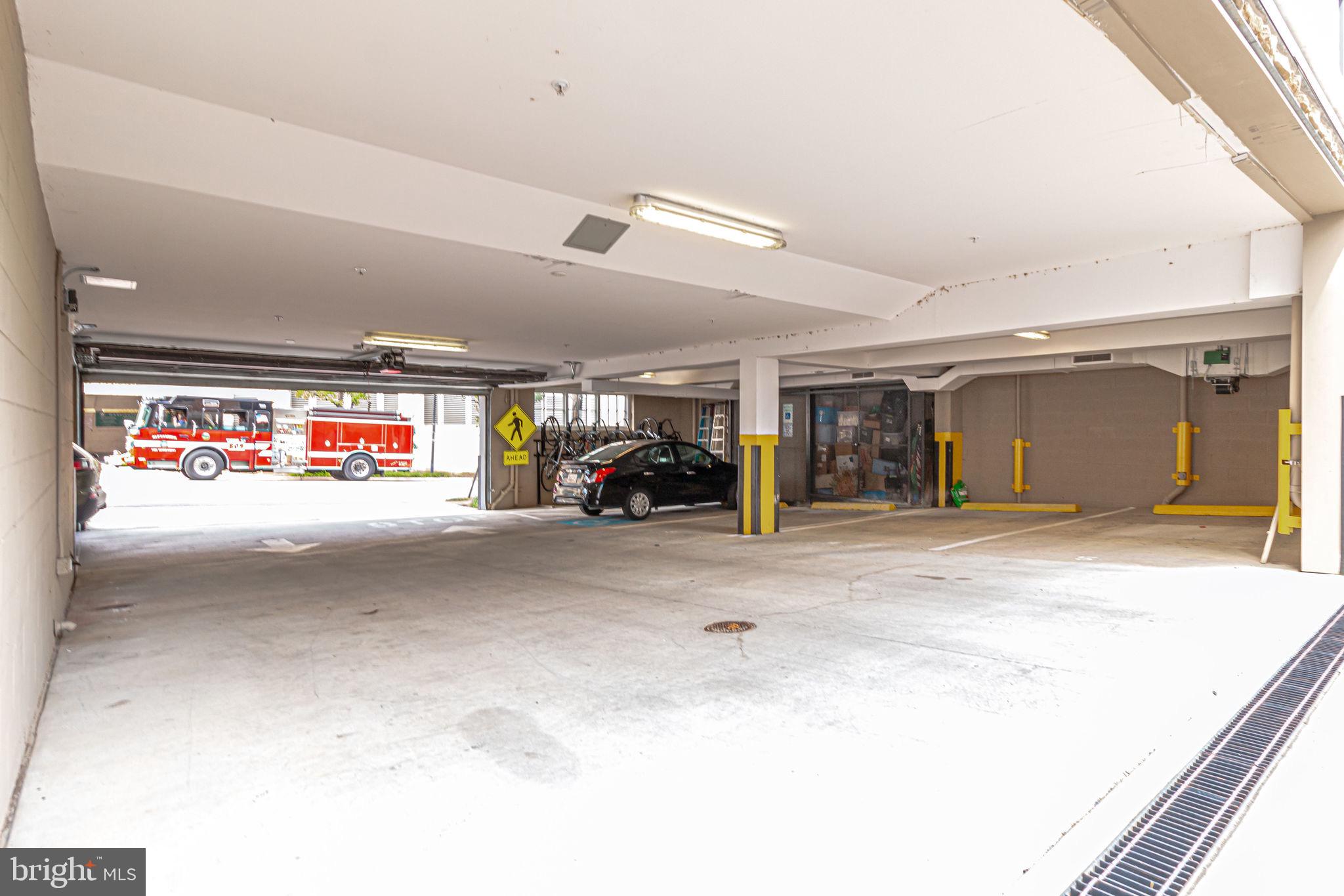 BOTTLING HOUSE - Residential Lease