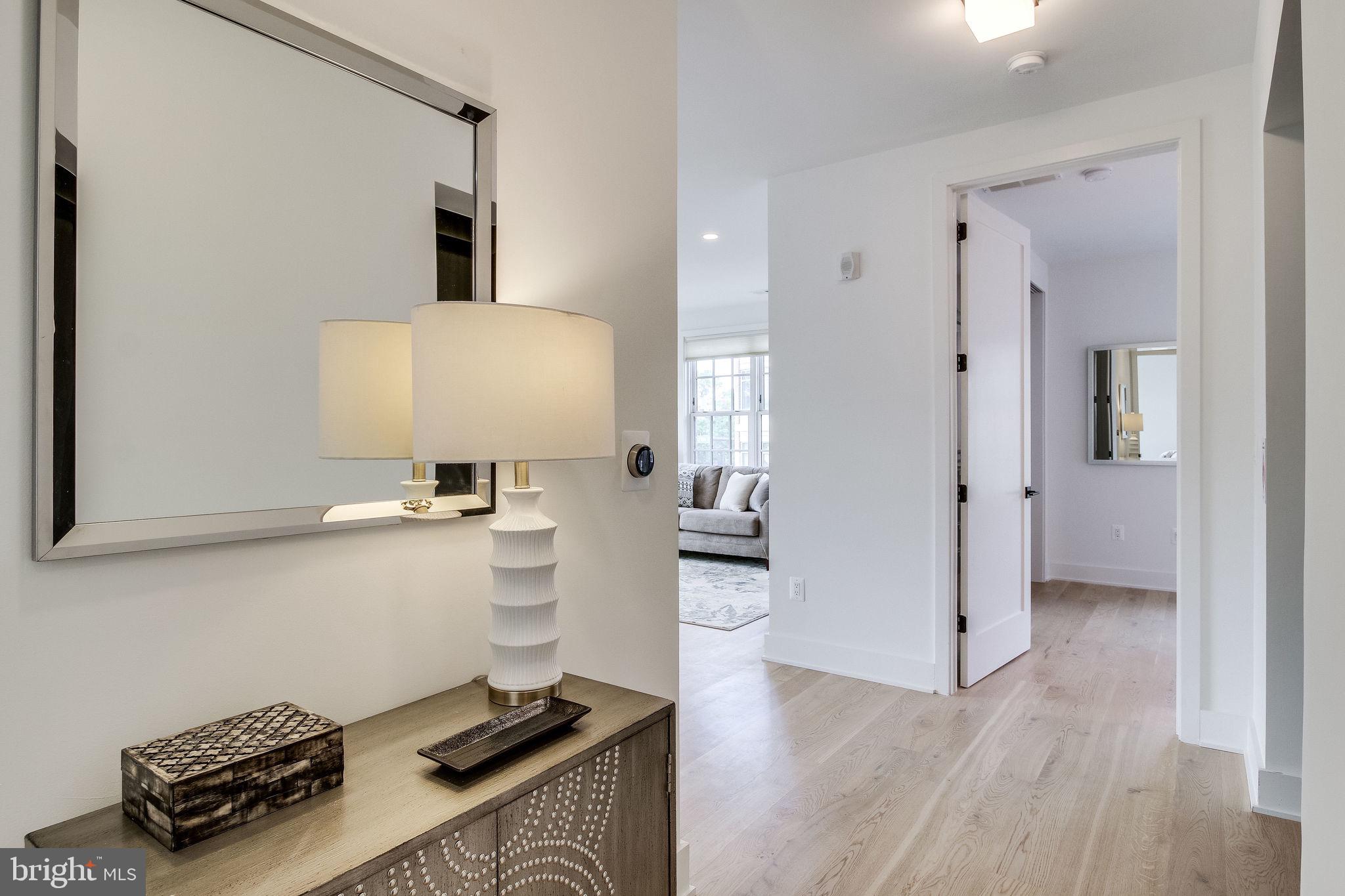 BOTTLING HOUSE - Residential Lease