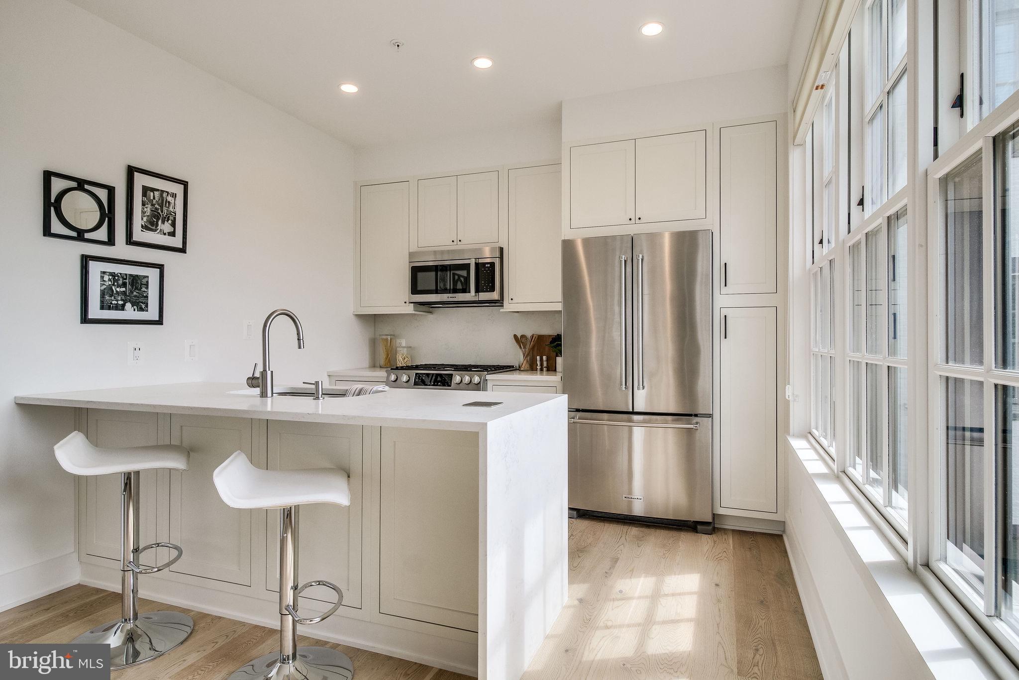 BOTTLING HOUSE - Residential Lease