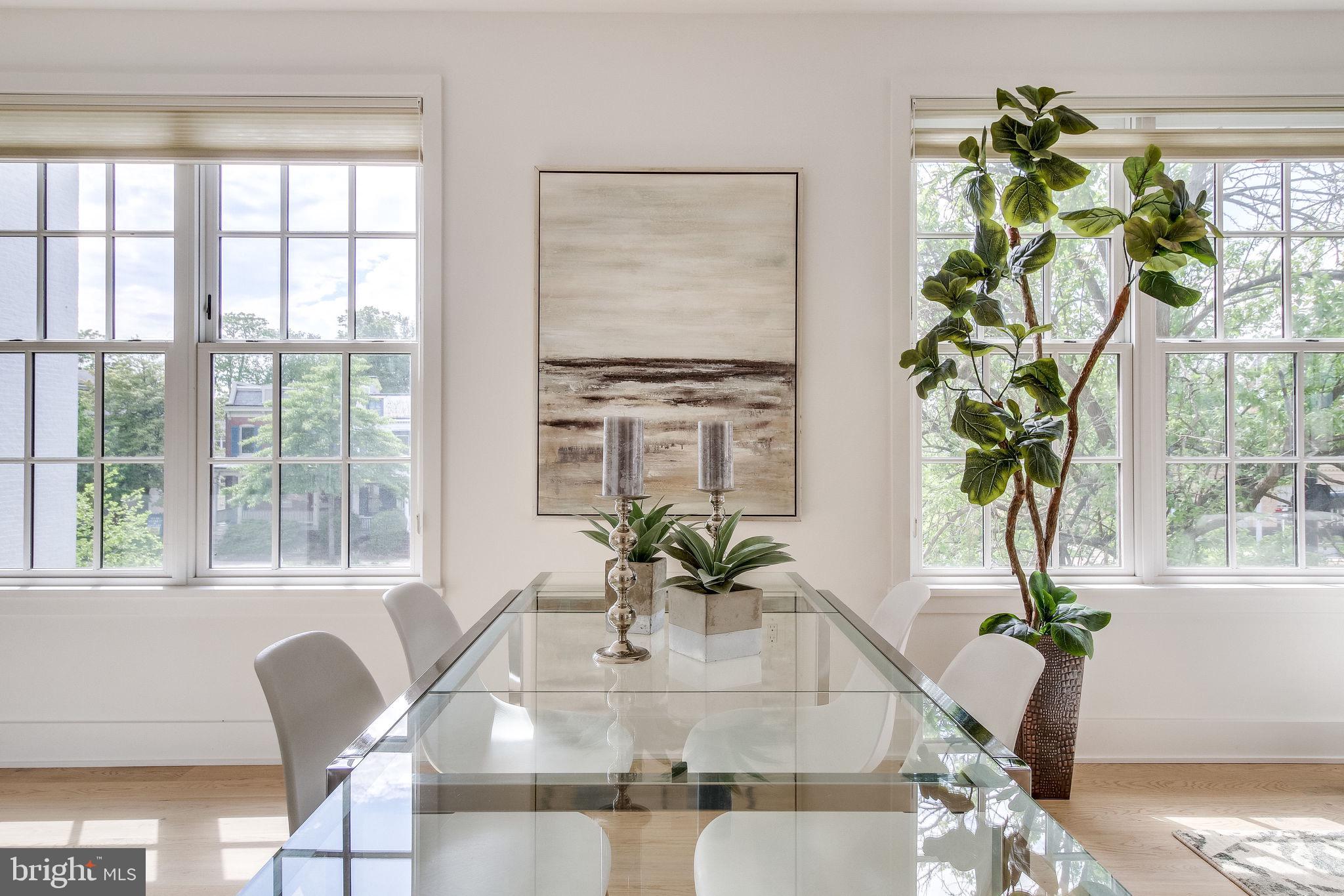 BOTTLING HOUSE - Residential Lease