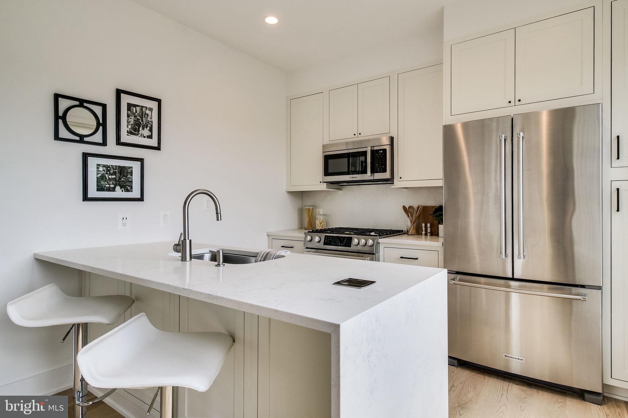 BOTTLING HOUSE - Residential Lease