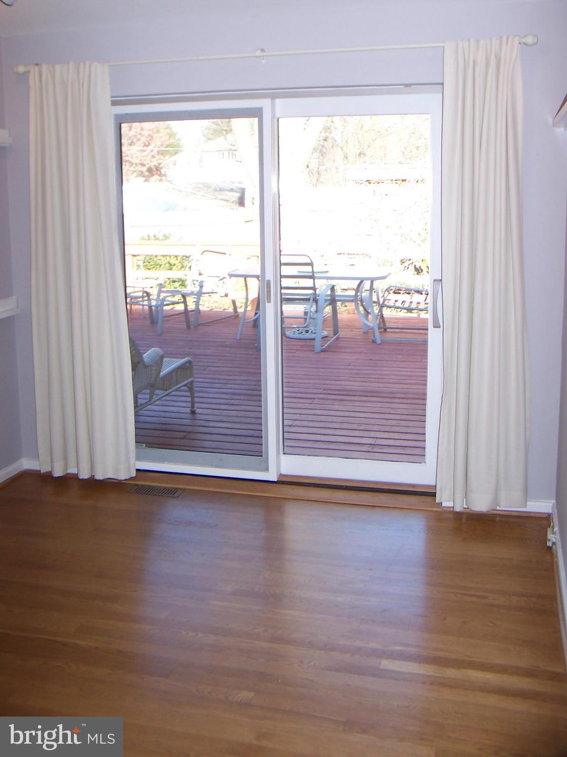 RAYMONDALE - Residential