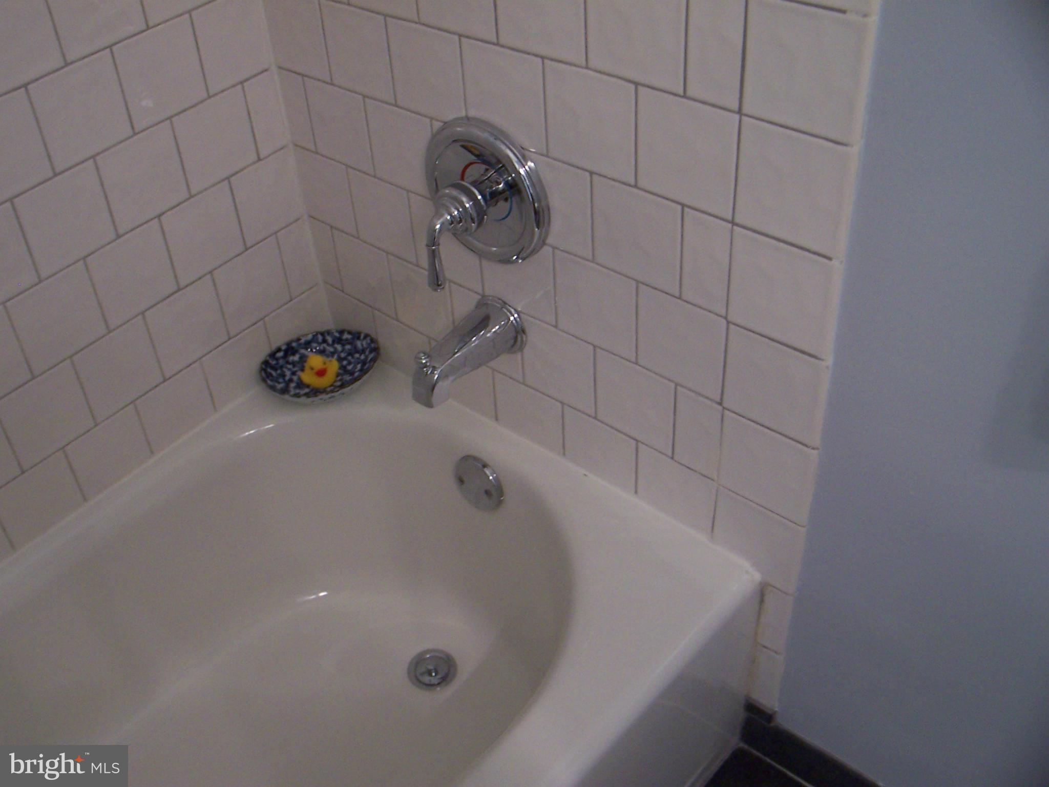 RAYMONDALE - Residential