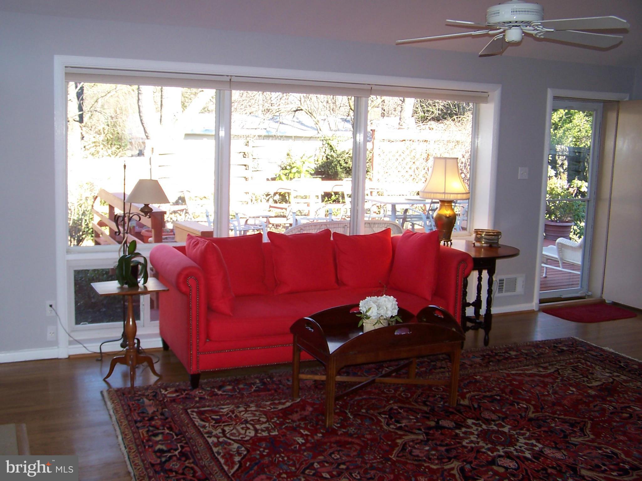 RAYMONDALE - Residential