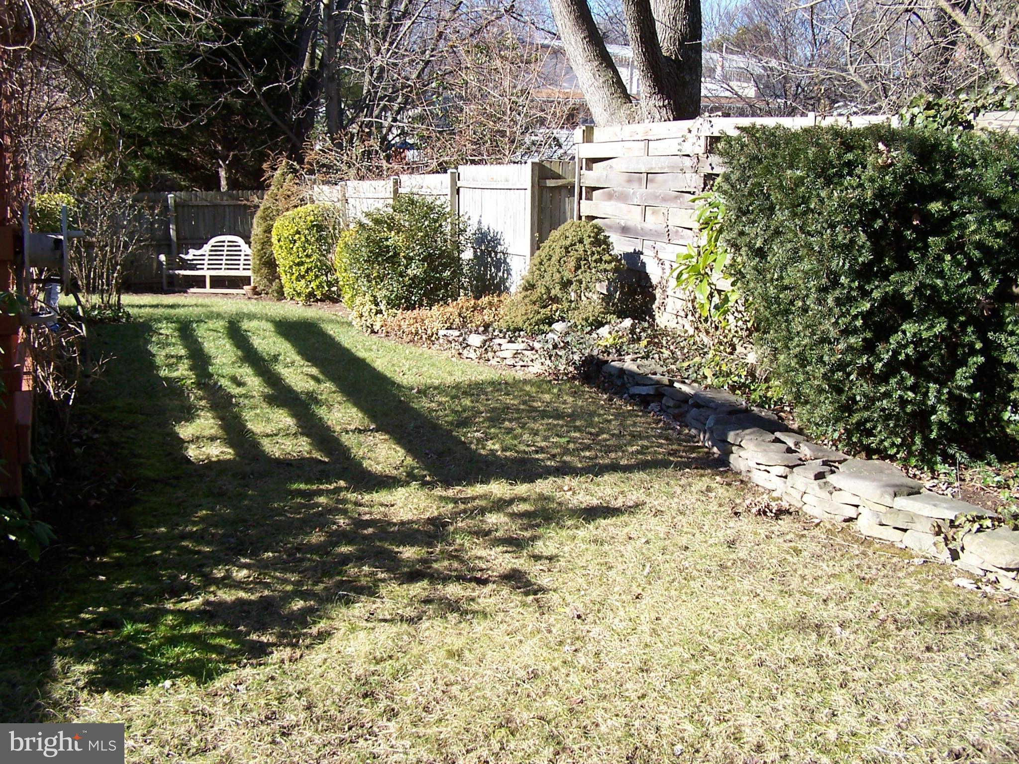 RAYMONDALE - Residential