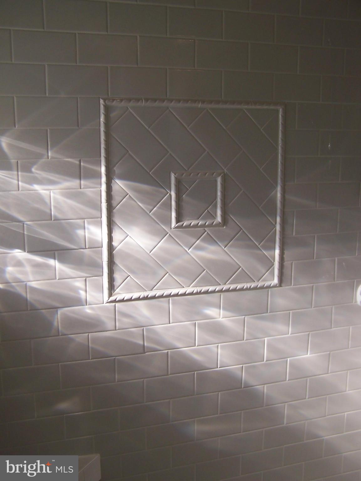 RAYMONDALE - Residential