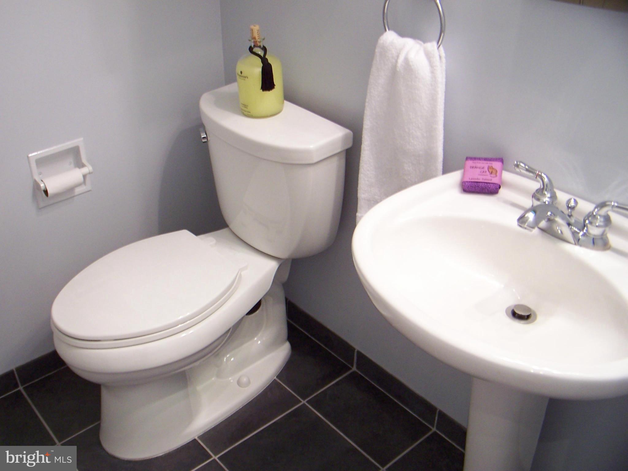 RAYMONDALE - Residential