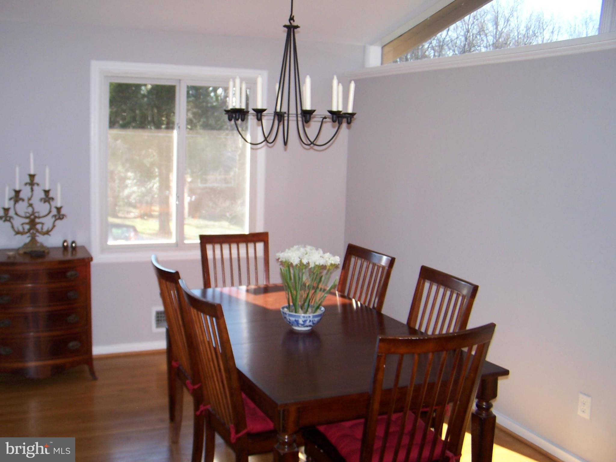 RAYMONDALE - Residential