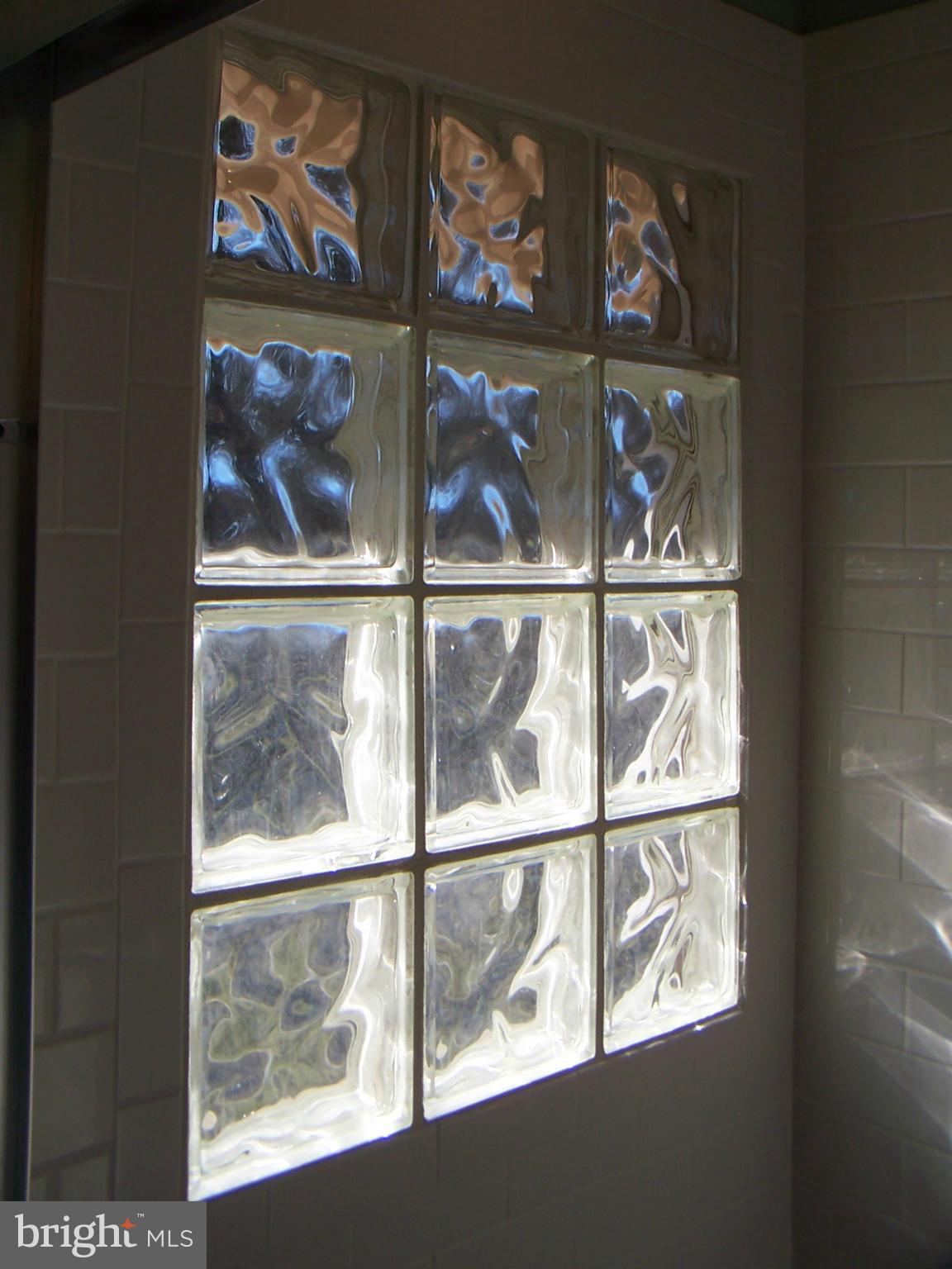 RAYMONDALE - Residential