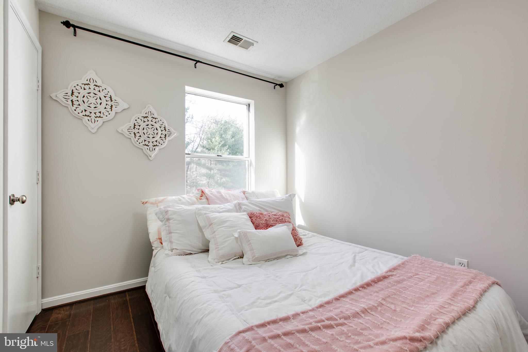 WINTERGATE AT LONGMEAD CROSSING - Residential