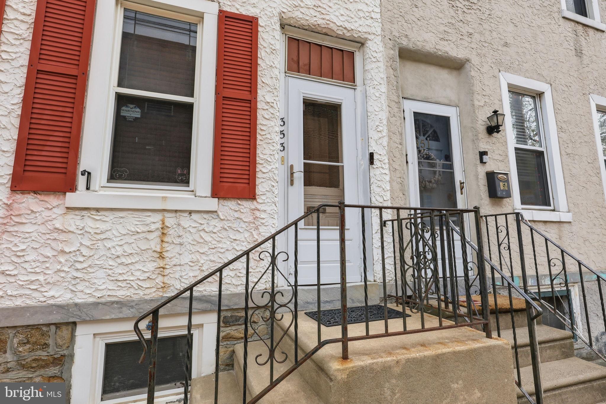 ROXBOROUGH - Residential