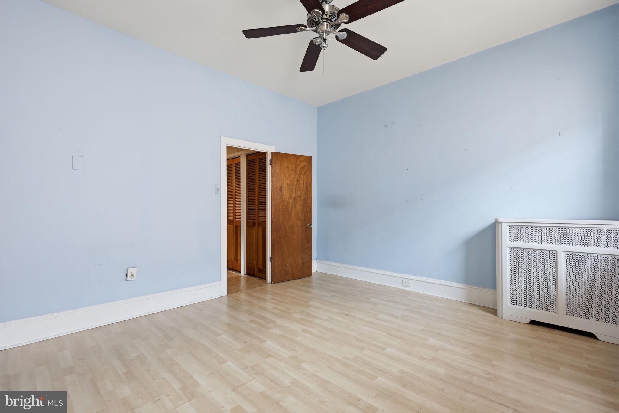 ROXBOROUGH - Residential