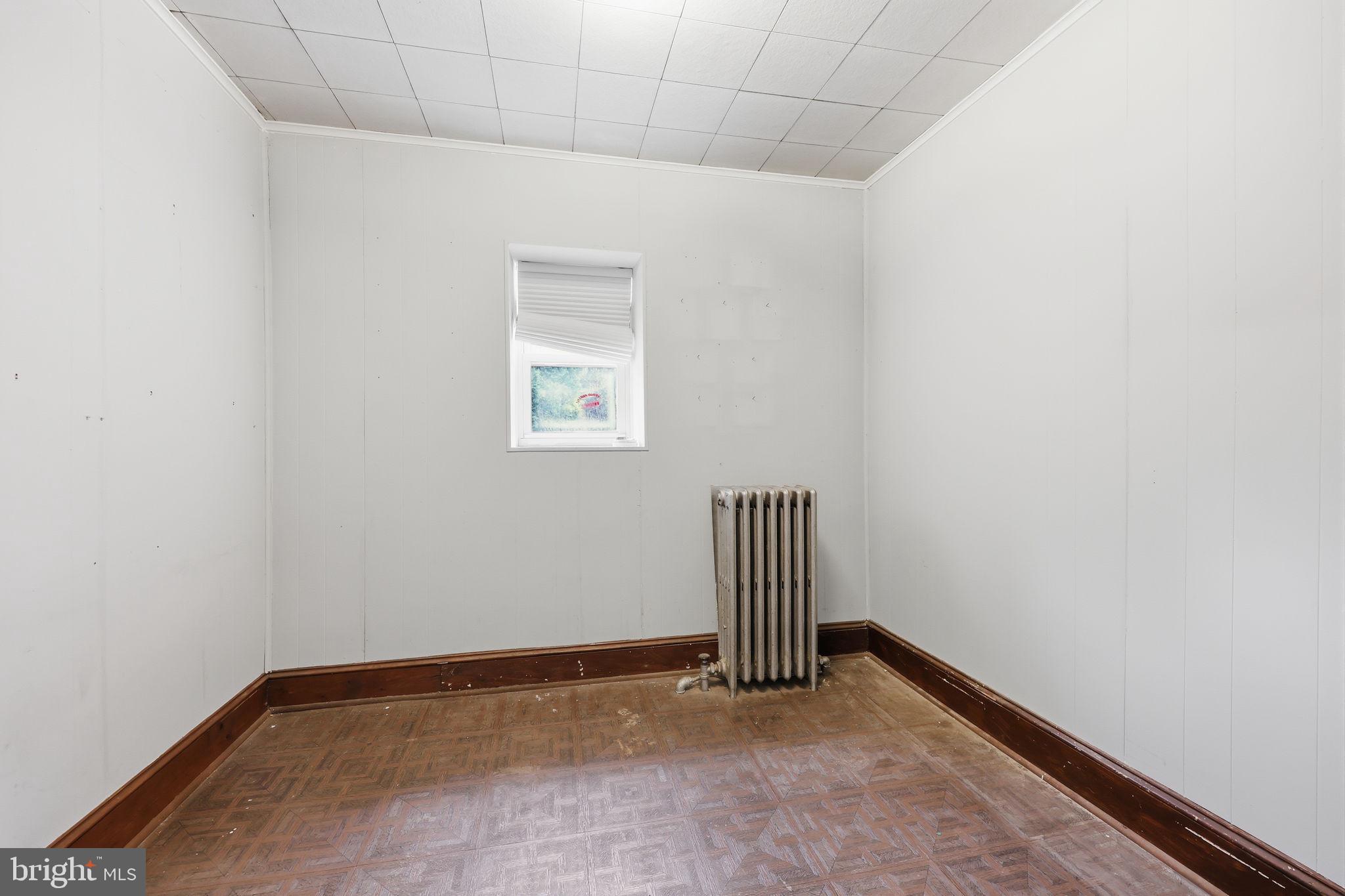 ROXBOROUGH - Residential