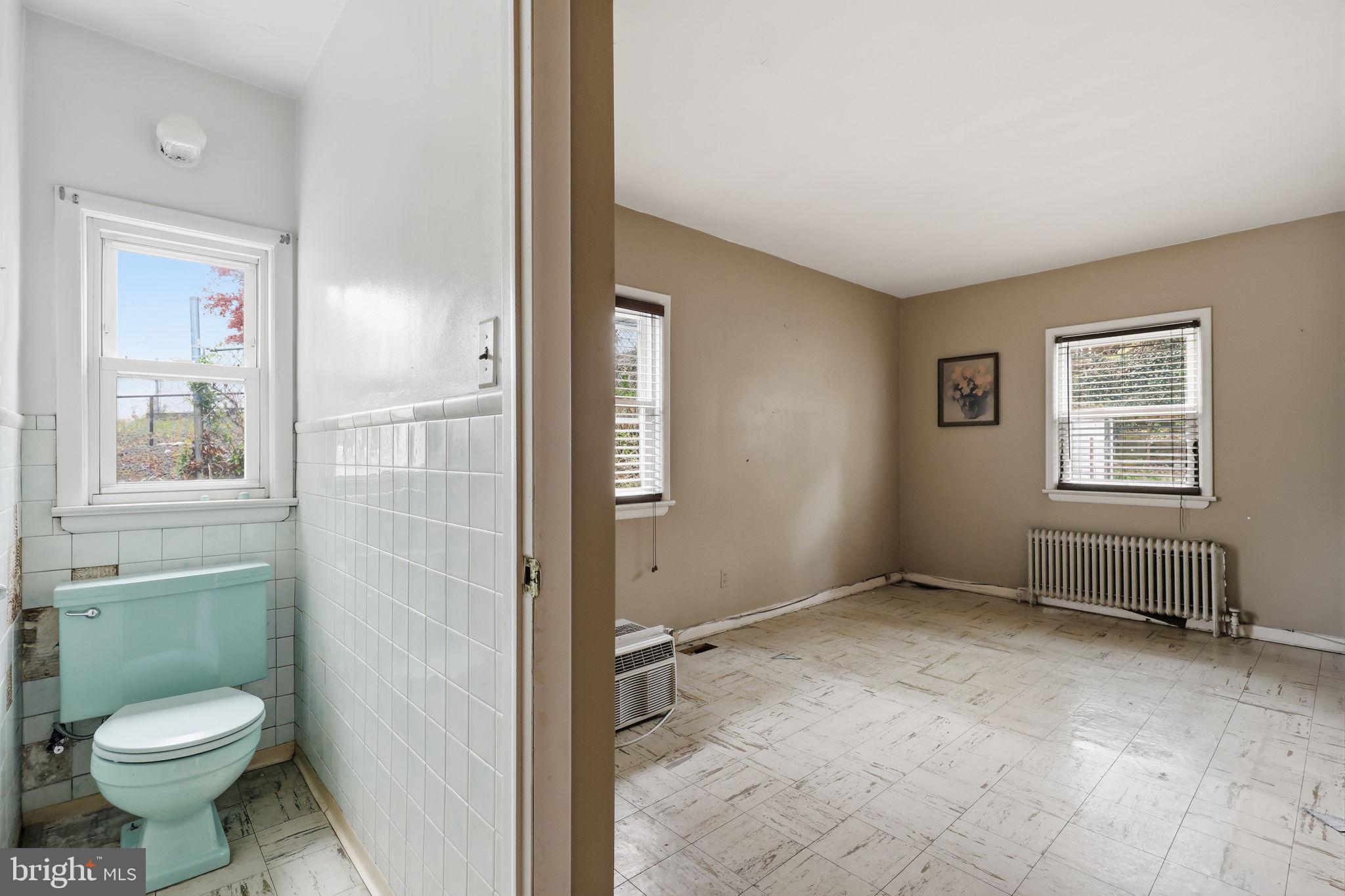 ROXBOROUGH - Residential