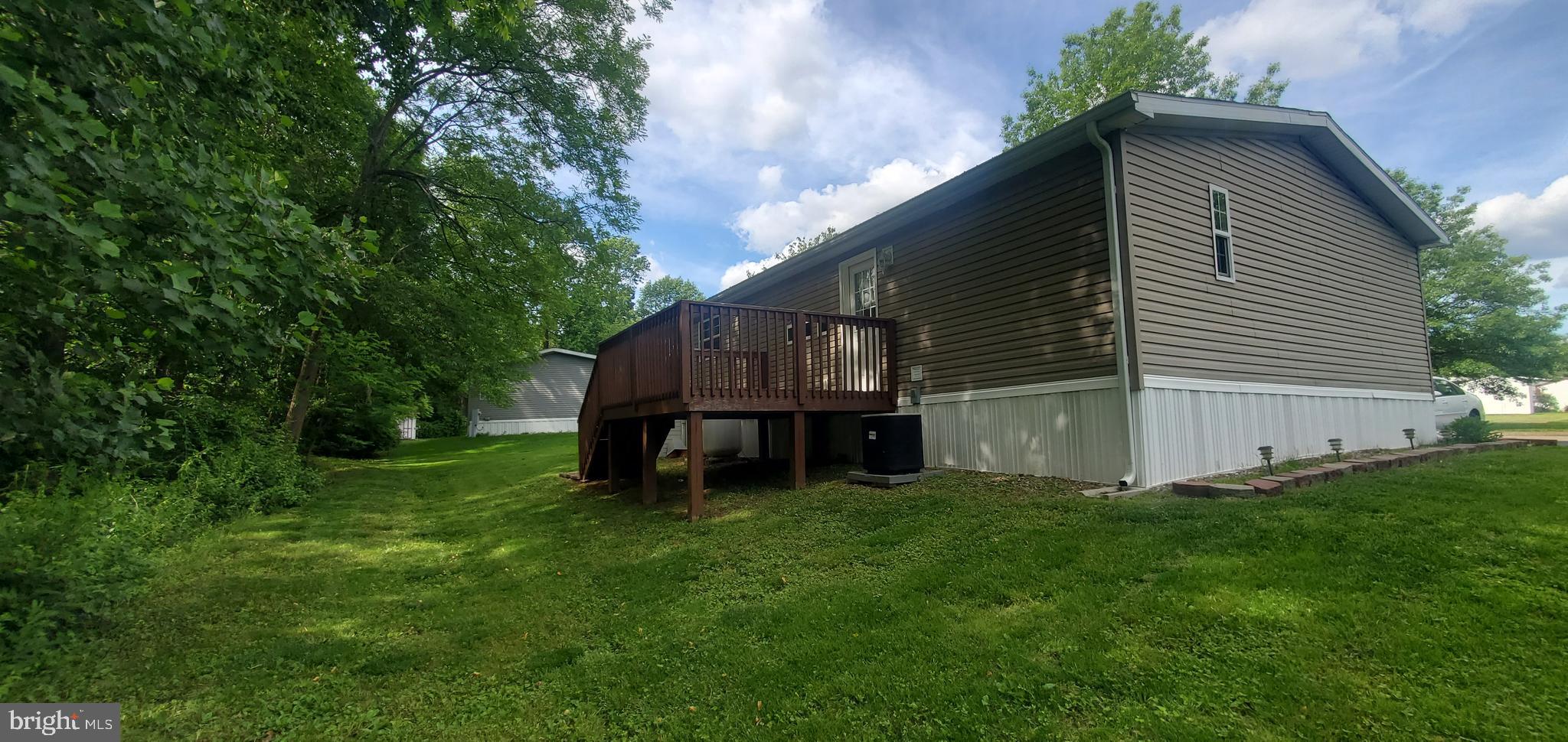 MAYBELLE MANOR - Residential