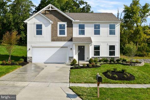 Homes For Sale - 1 Monroe Avenue<br/> RANSON, WV 25438