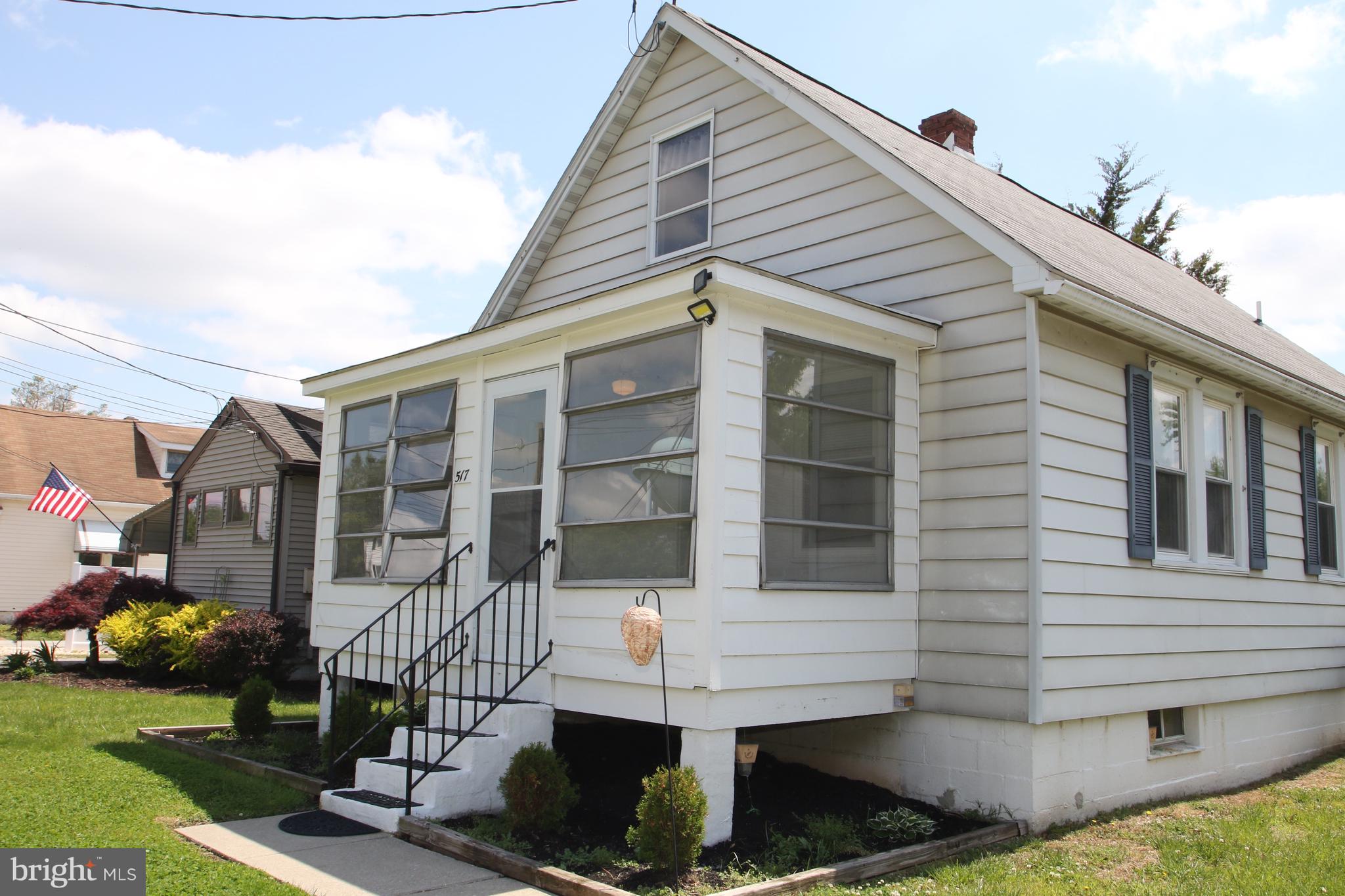517 CLINTON STREET