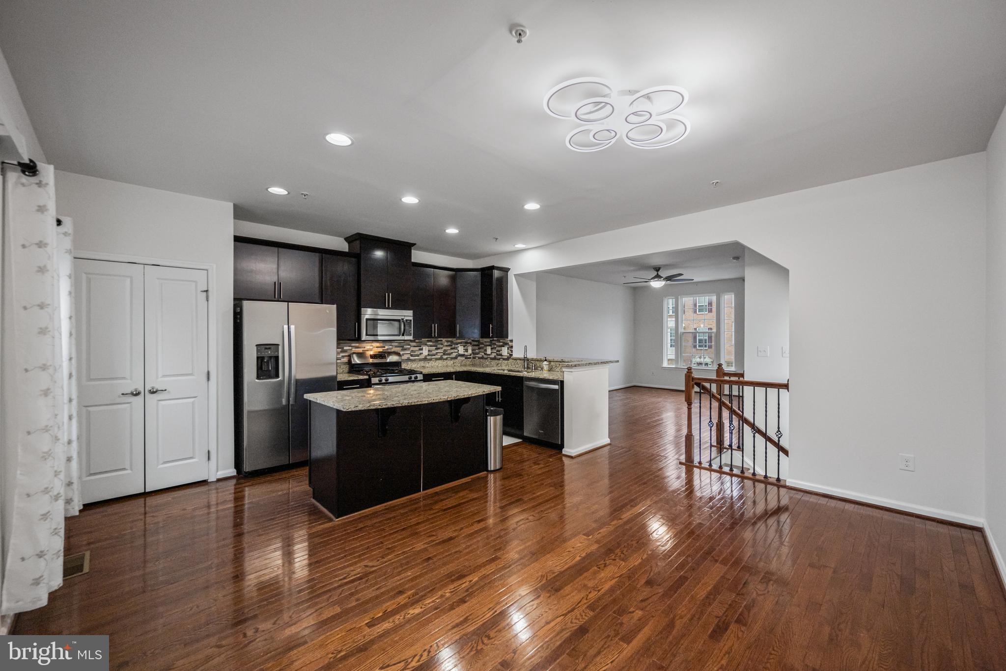 HOWARD SQUARE - Residential Lease