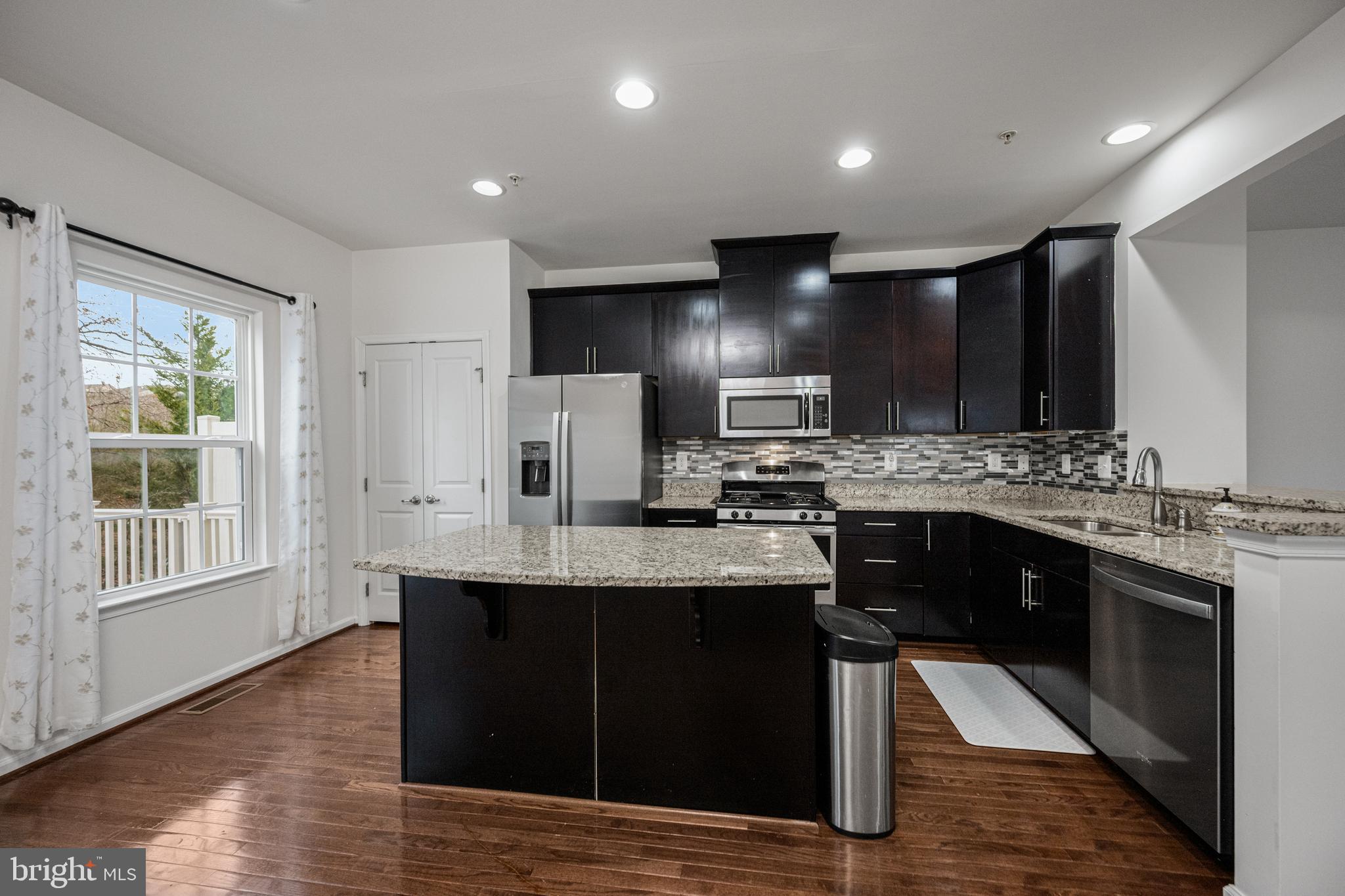 HOWARD SQUARE - Residential Lease