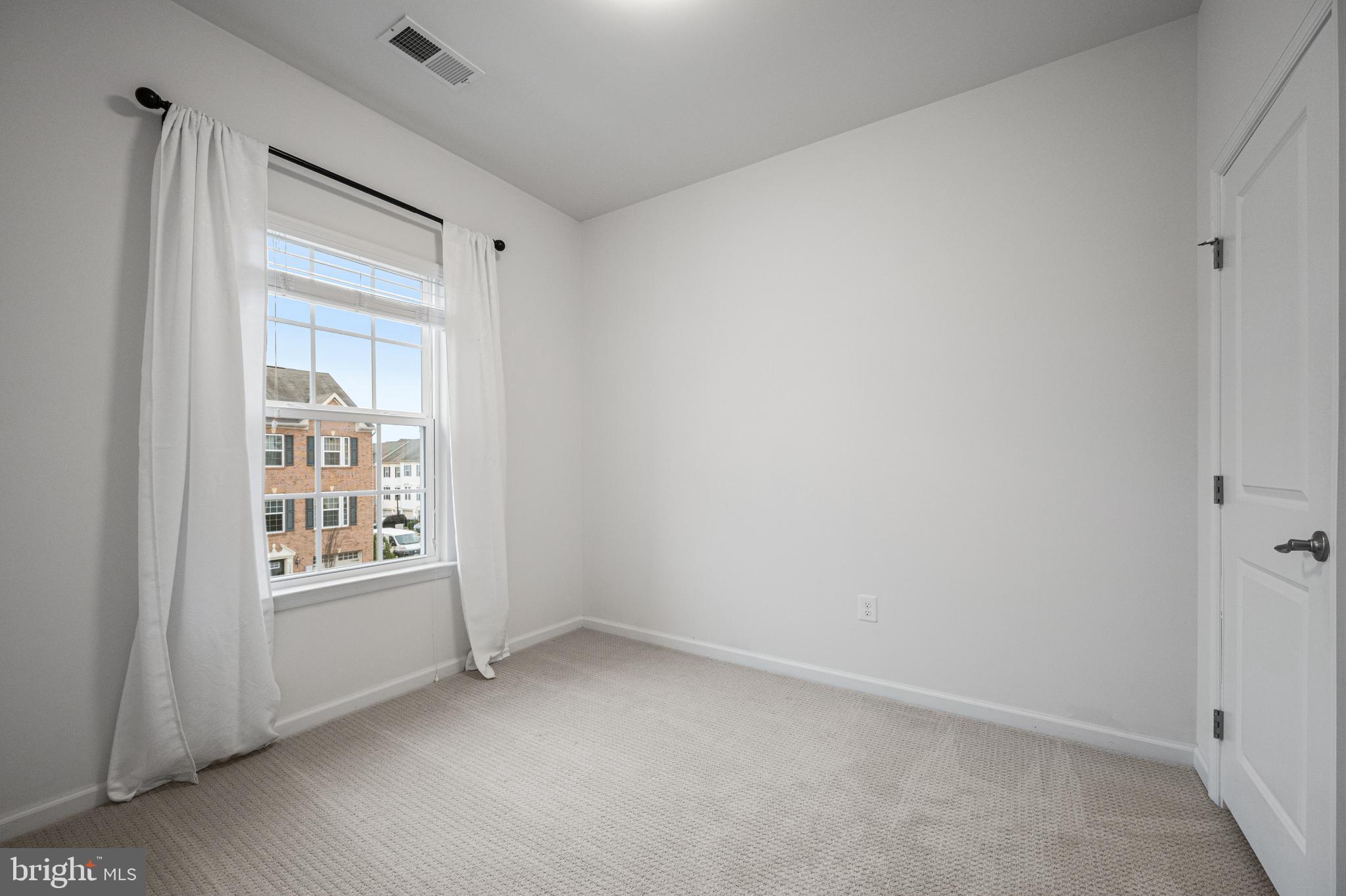 HOWARD SQUARE - Residential Lease