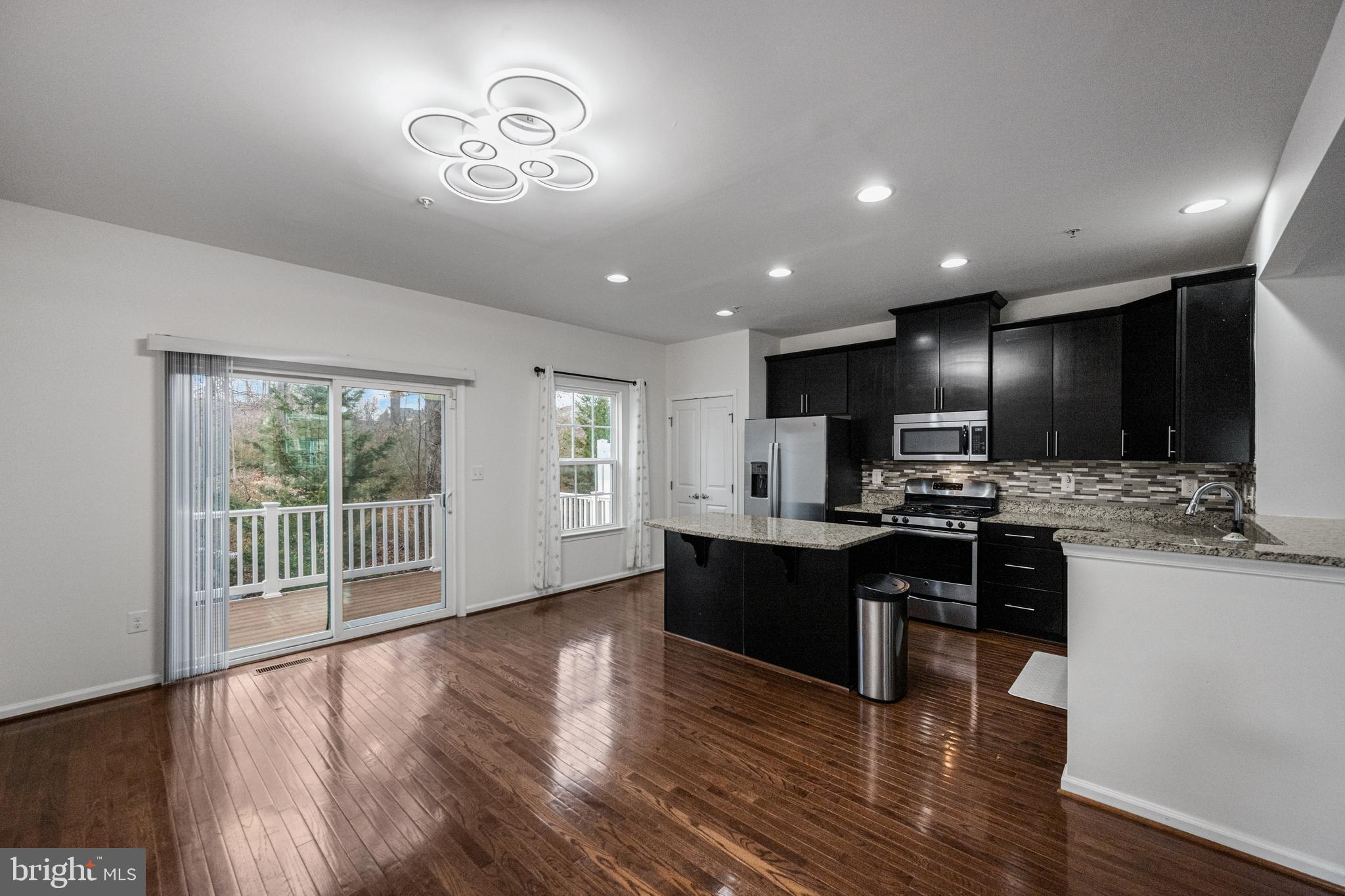 HOWARD SQUARE - Residential Lease