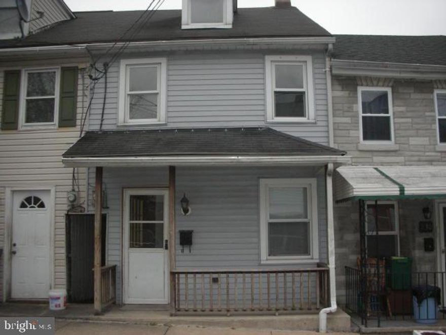 Townhouse with 3 bedroom and 1 bath All appliances included, Modern kitchen first floor laundry, covered front porch, New roof, New painting throughout, New storm doors, Full concrete basement. ONE YEAR WARRANTY WITH PURCHASE FIRST AMERICAN HOME BUYERS PROTECTION CORP. Security Cameras Reserved.