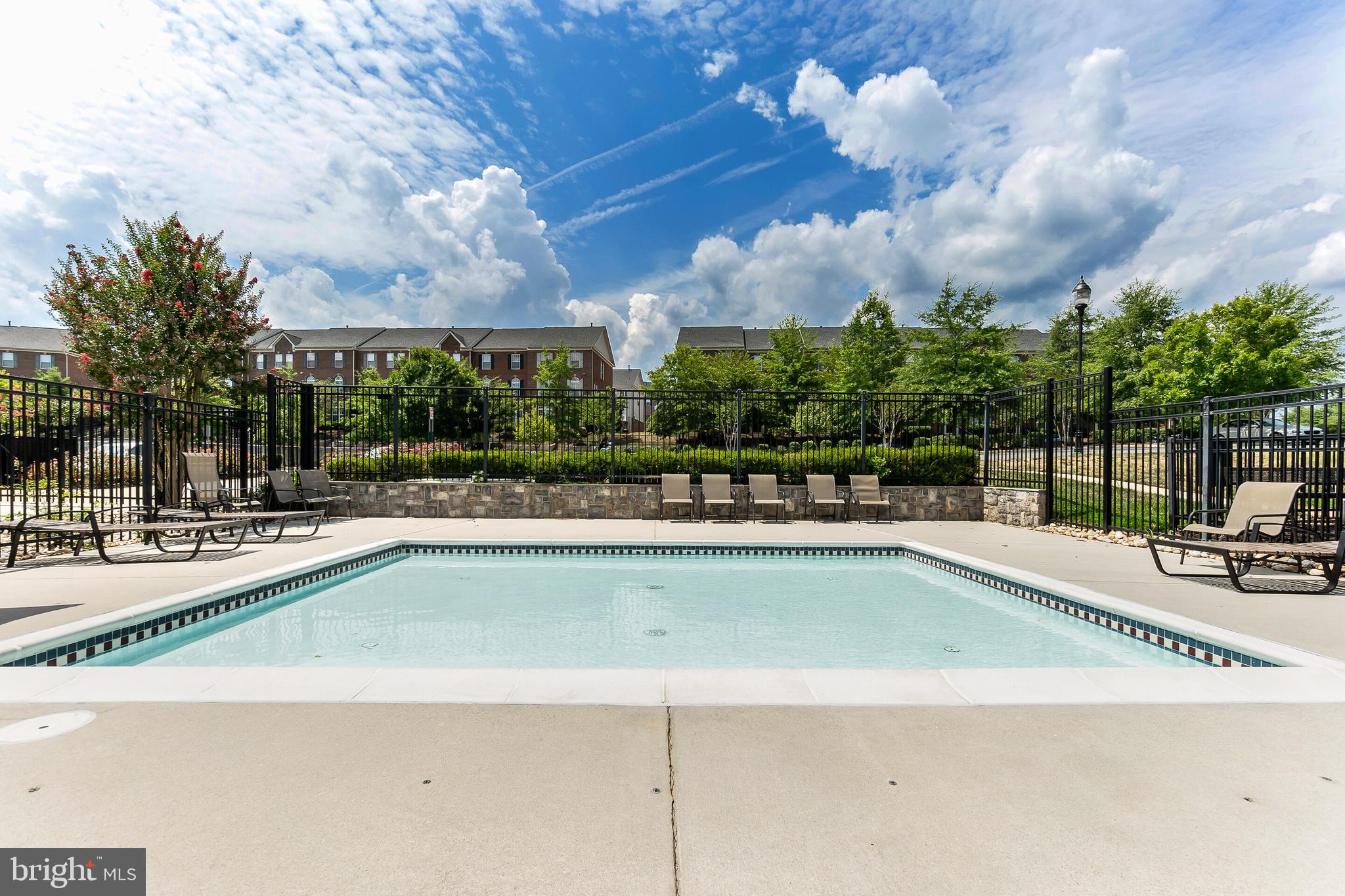 POTOMAC CLUB II - Residential