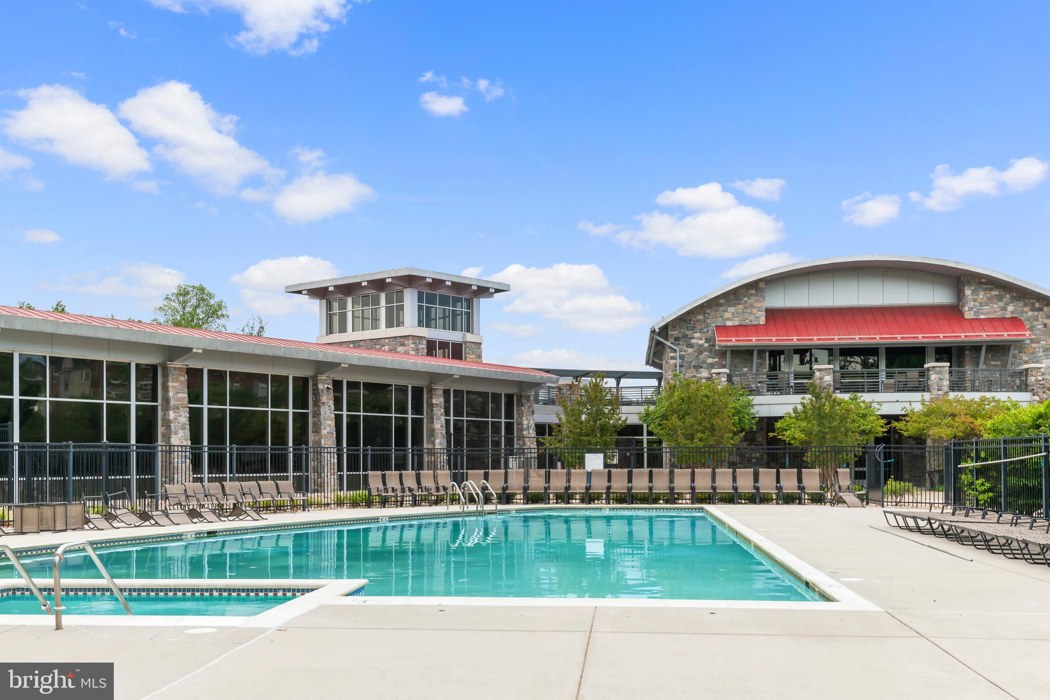 POTOMAC CLUB II - Residential