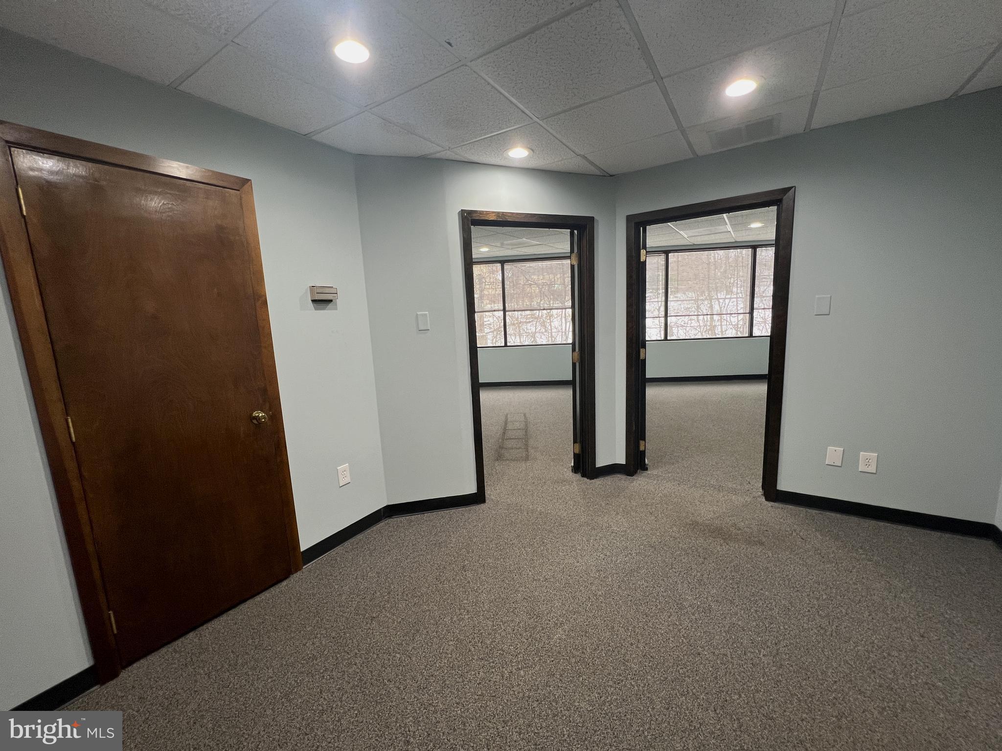 250 W LANCASTER AVENUE 275