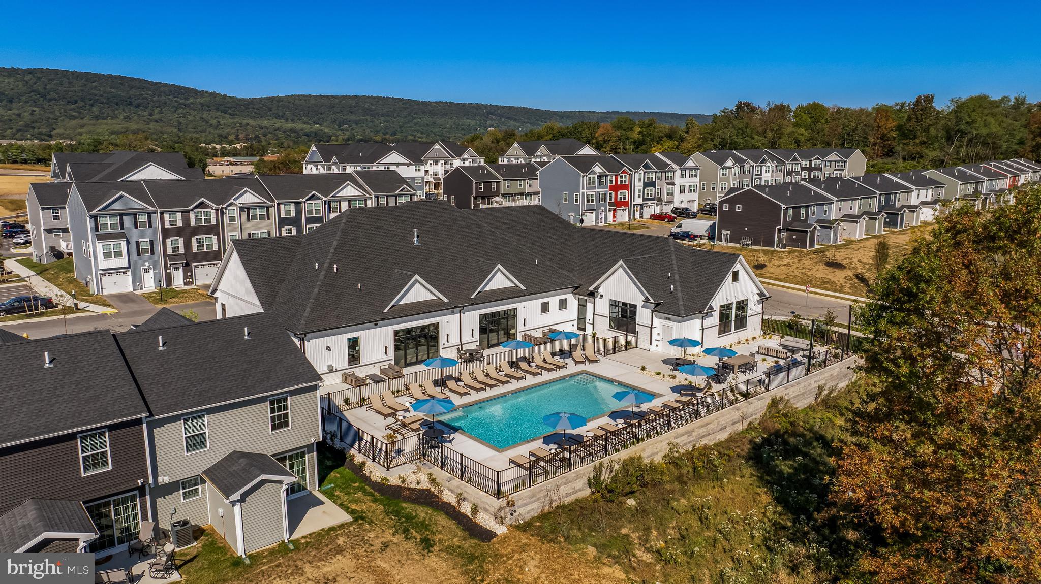 2950 ASHWOOD CIRCLE 106