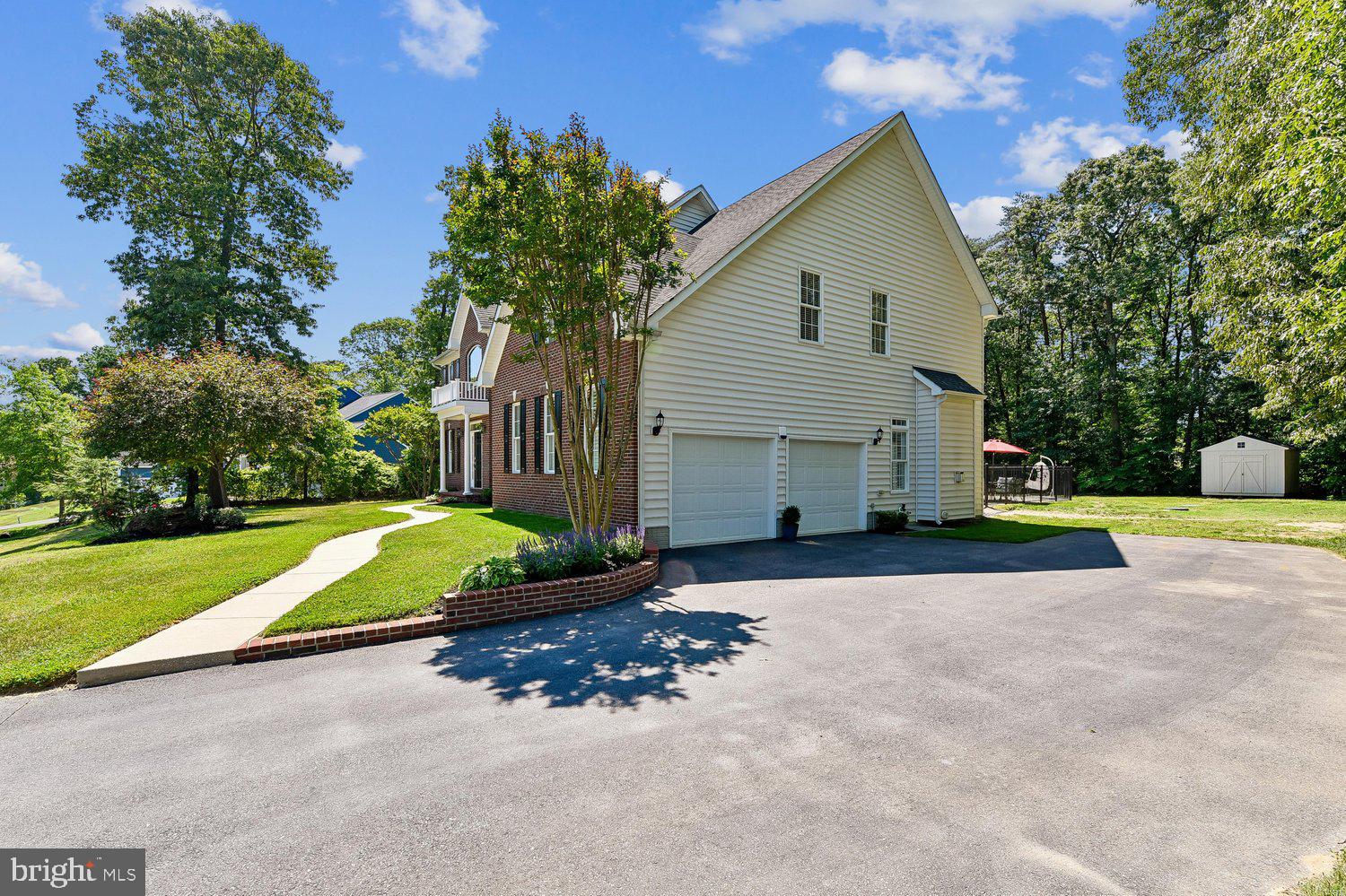 MAGOTHY PINES ESTATES - Residential